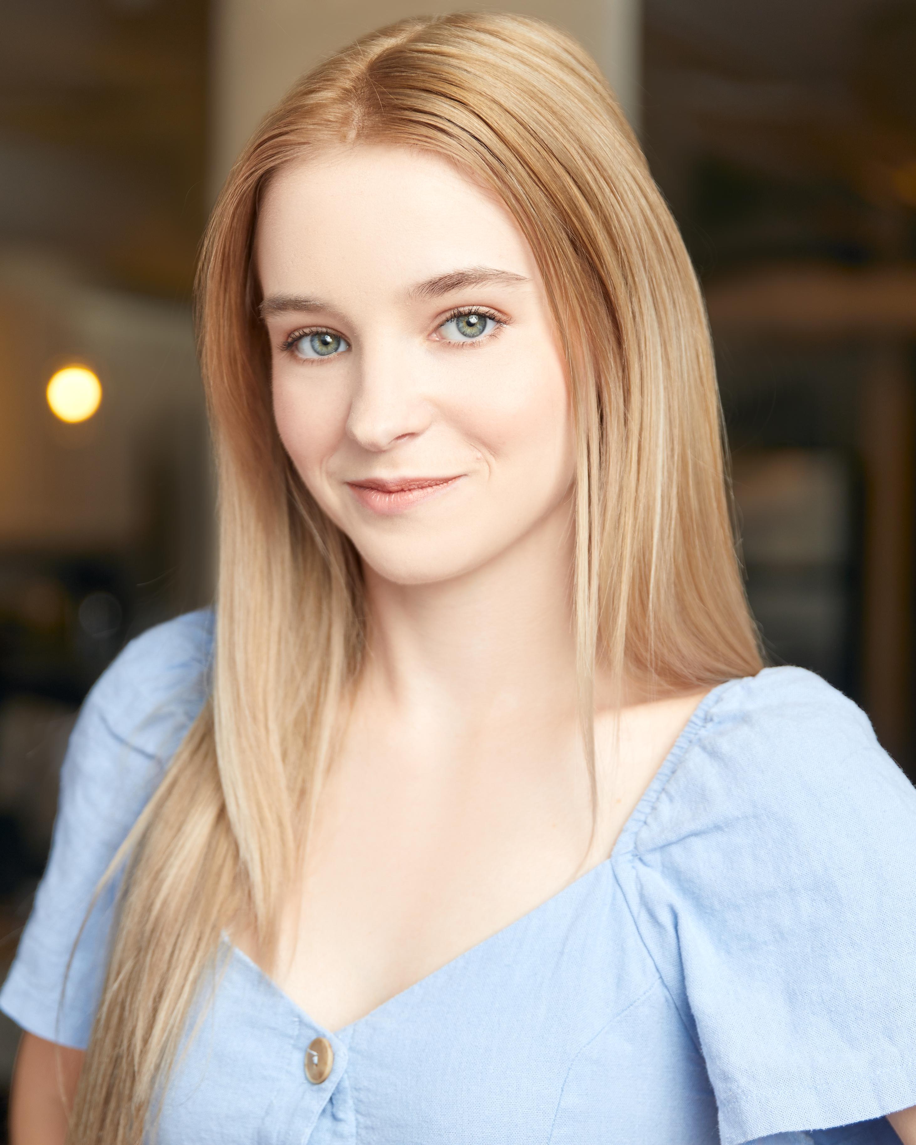 actor Moxie Owens large photo