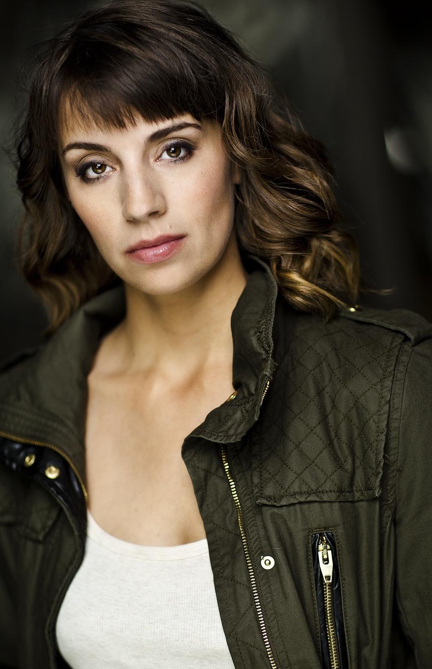 actor Adrienne Kress large photo