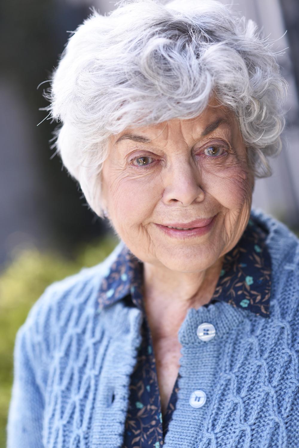 actor Carol Herman large photo