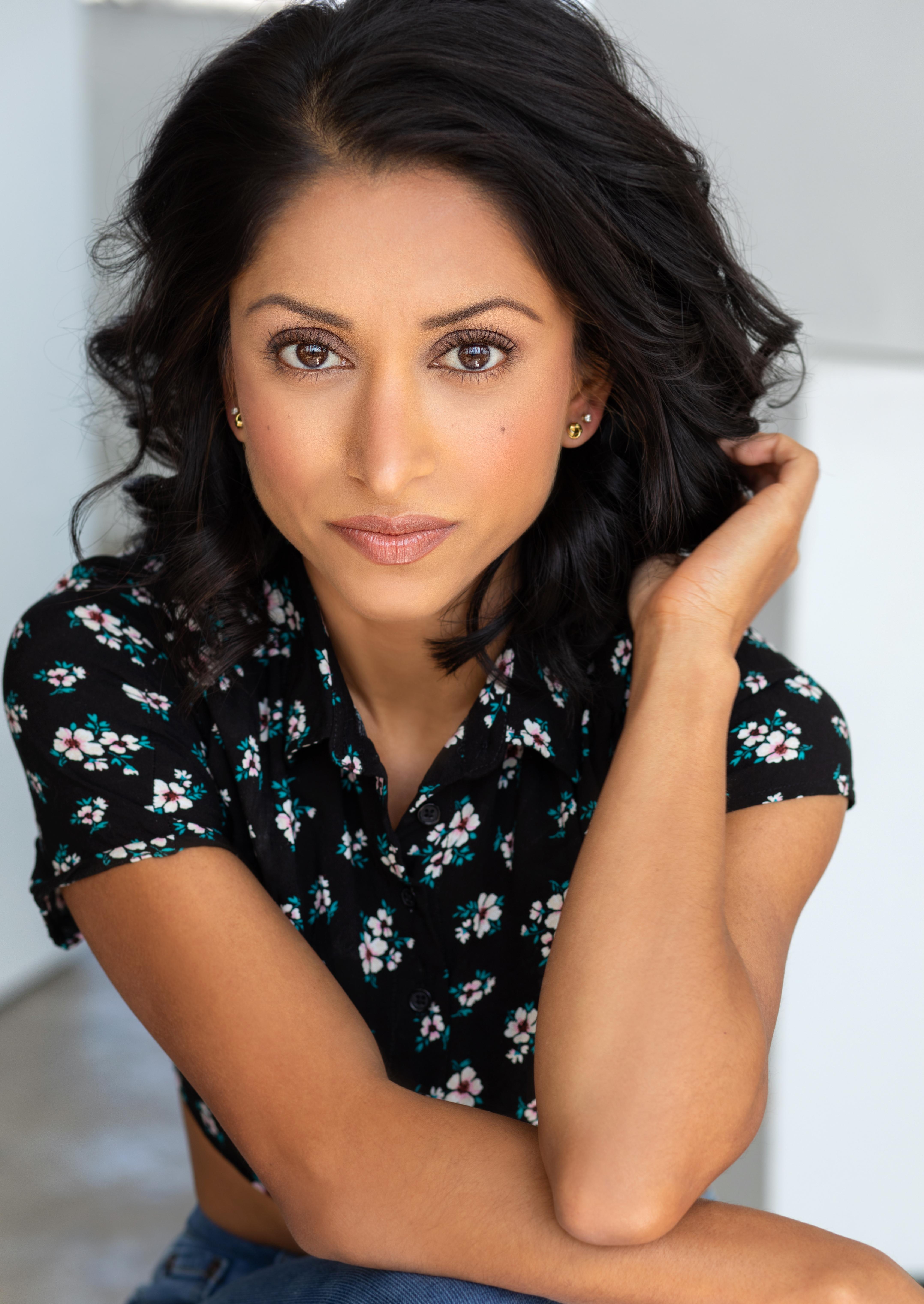 actor Lovlee Carroll large photo