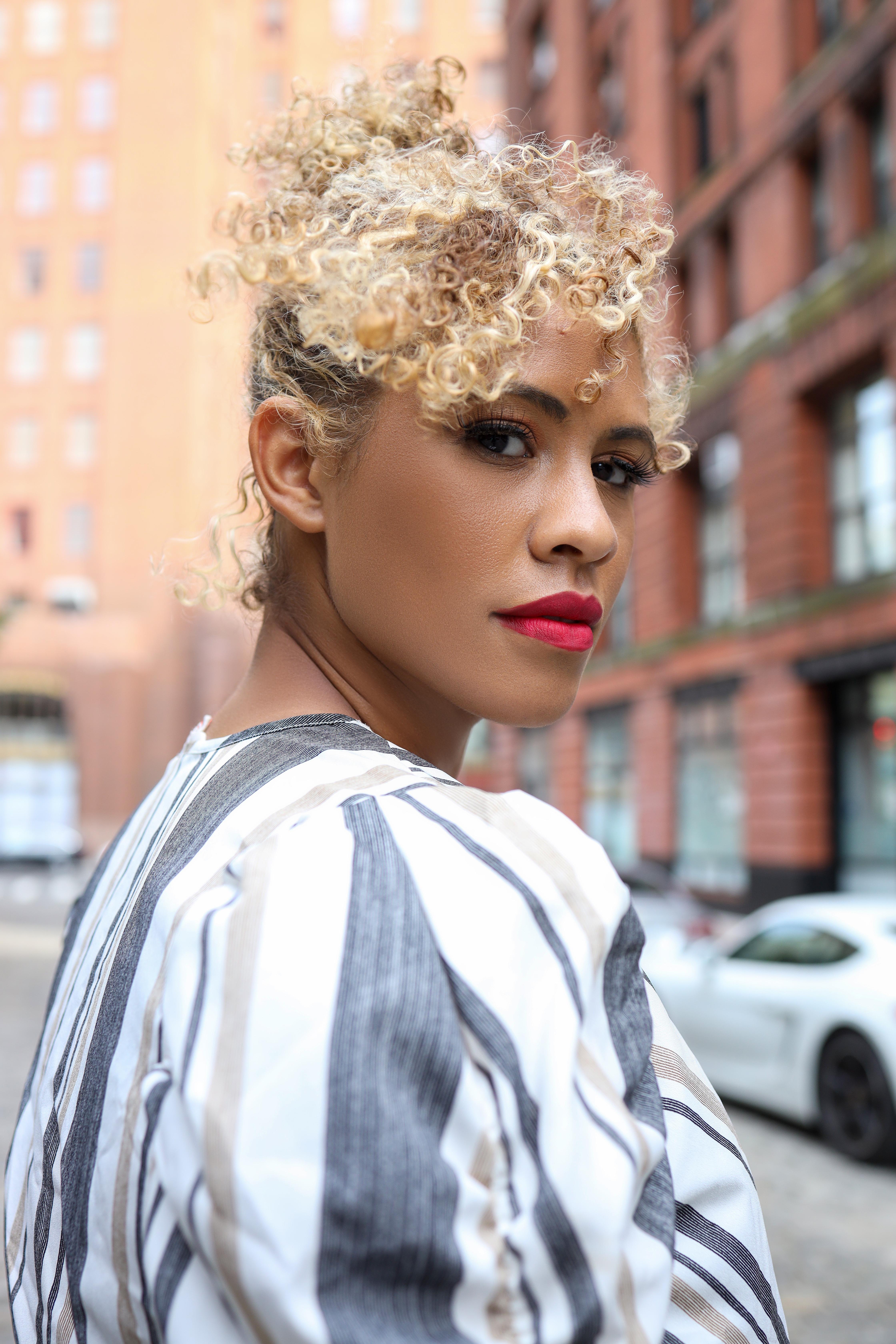 actor Vanessa Cozart large photo