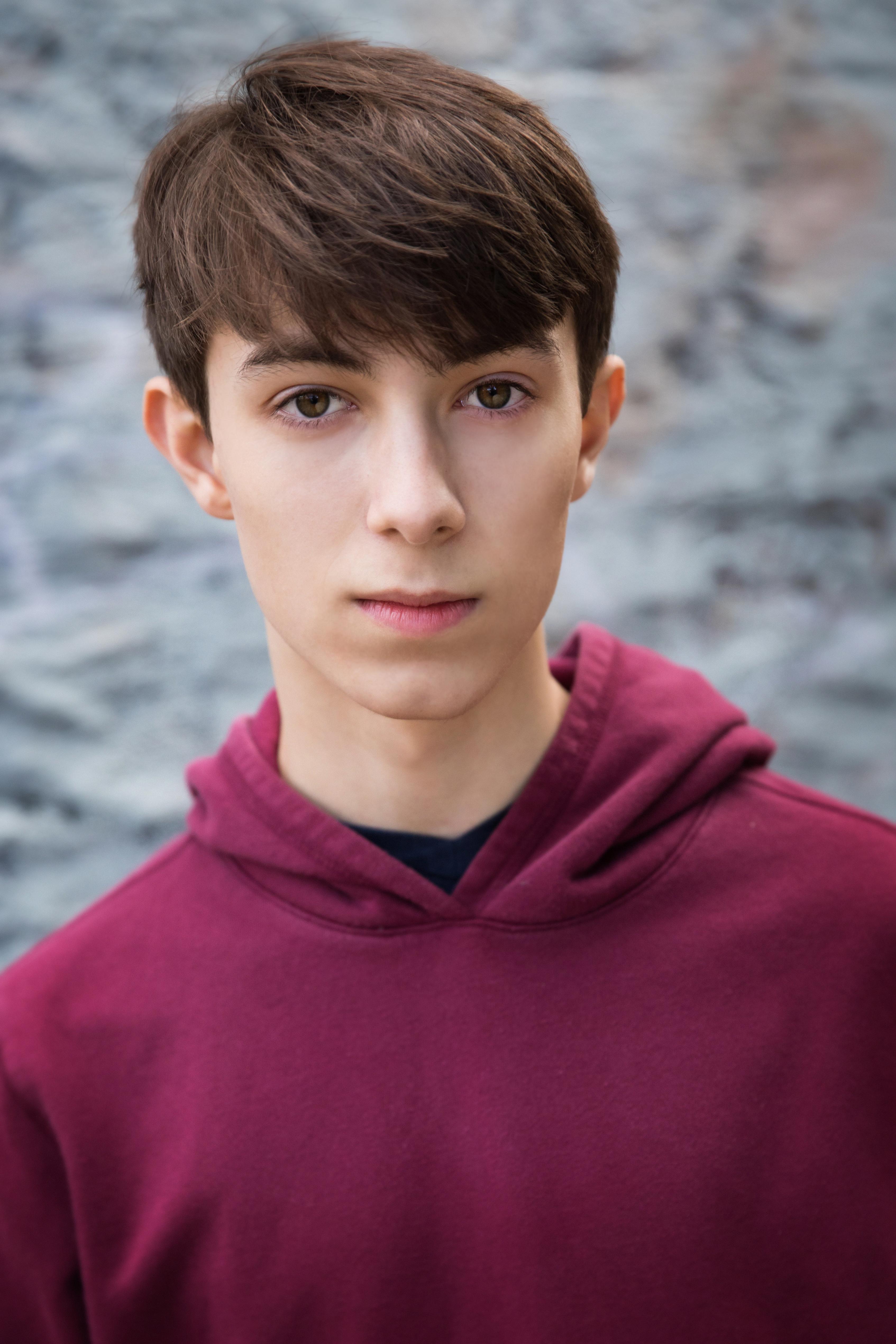 actor Lucas Oktay large photo