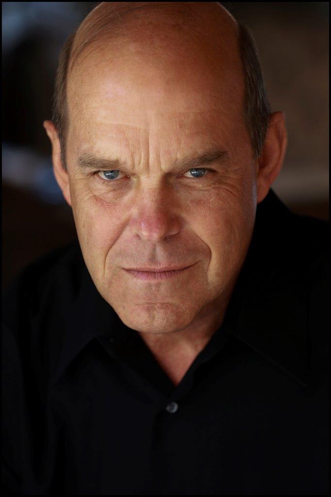 actor Dana Healey large photo