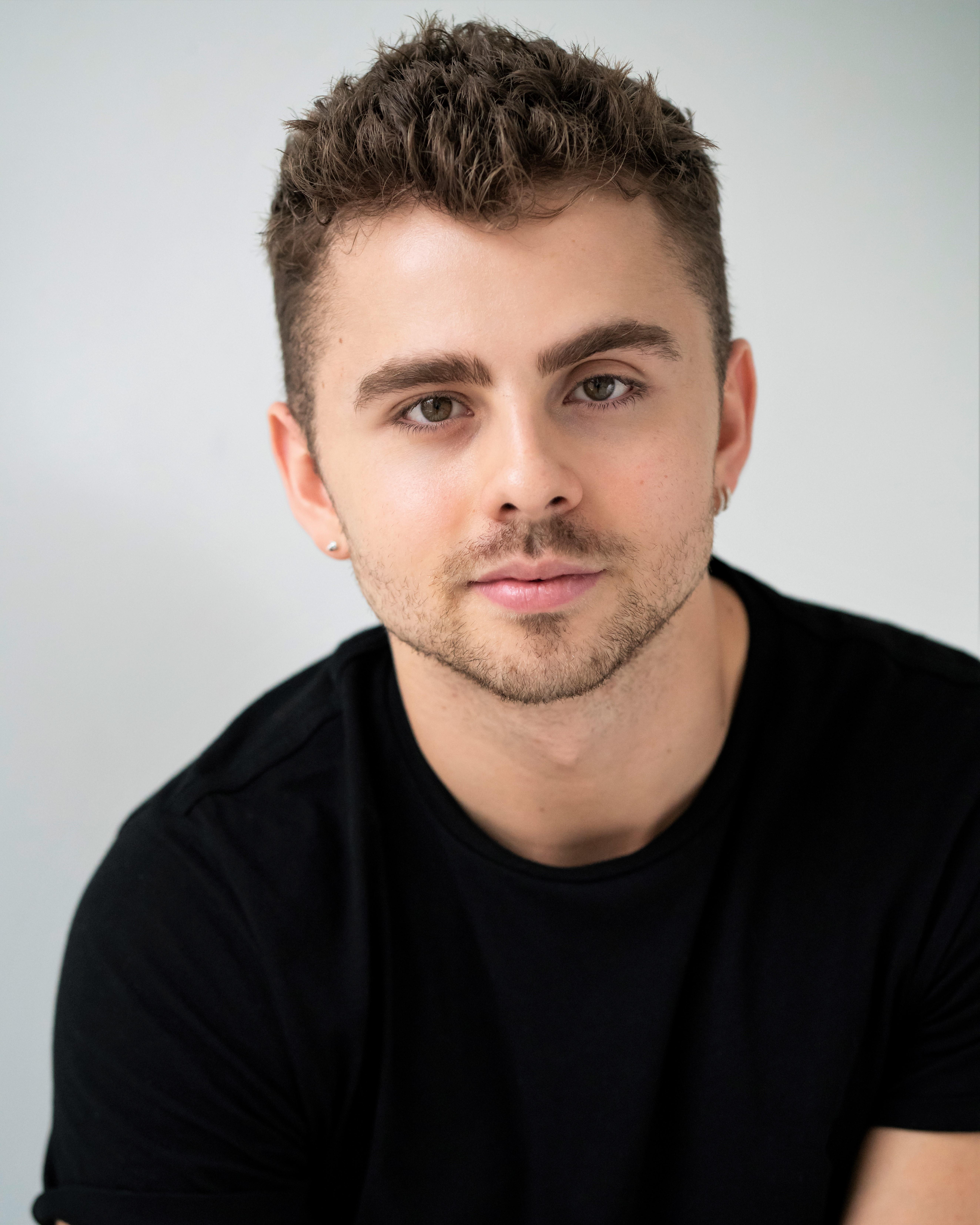 actor Michael Dameski large photo