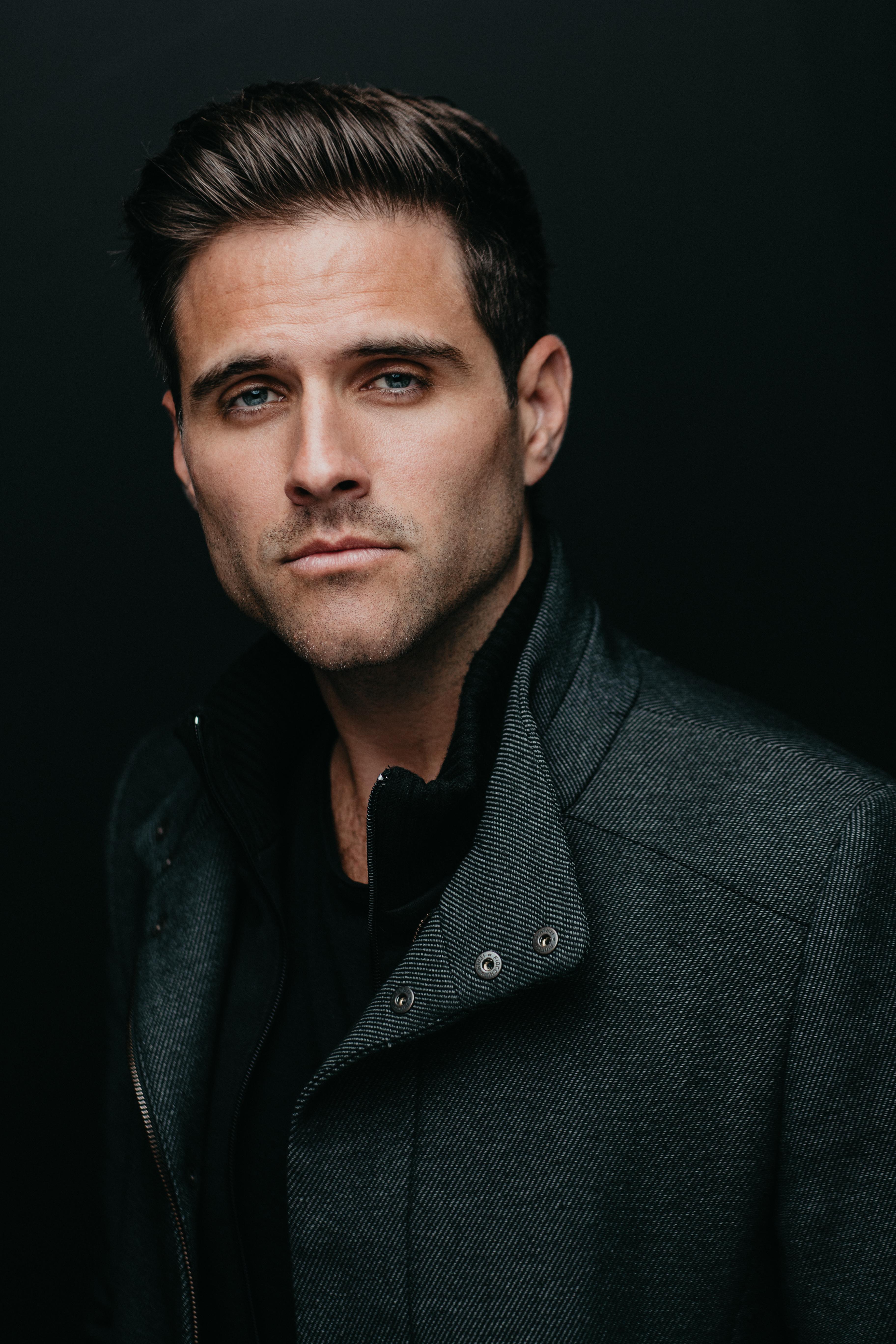 actor Brennin Hunt large photo