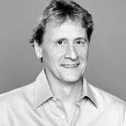 actor S. Leigh Savidge large photo