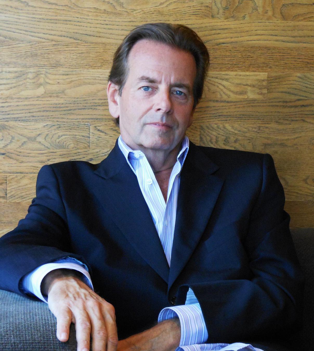 actor Thom Mount large photo