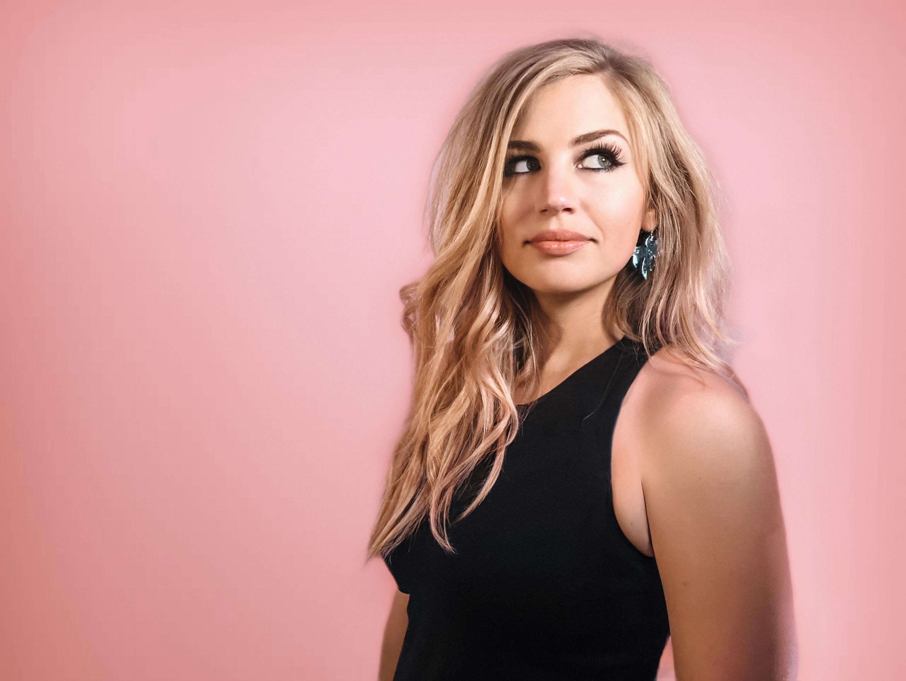 actor Marisa Dzintars large photo