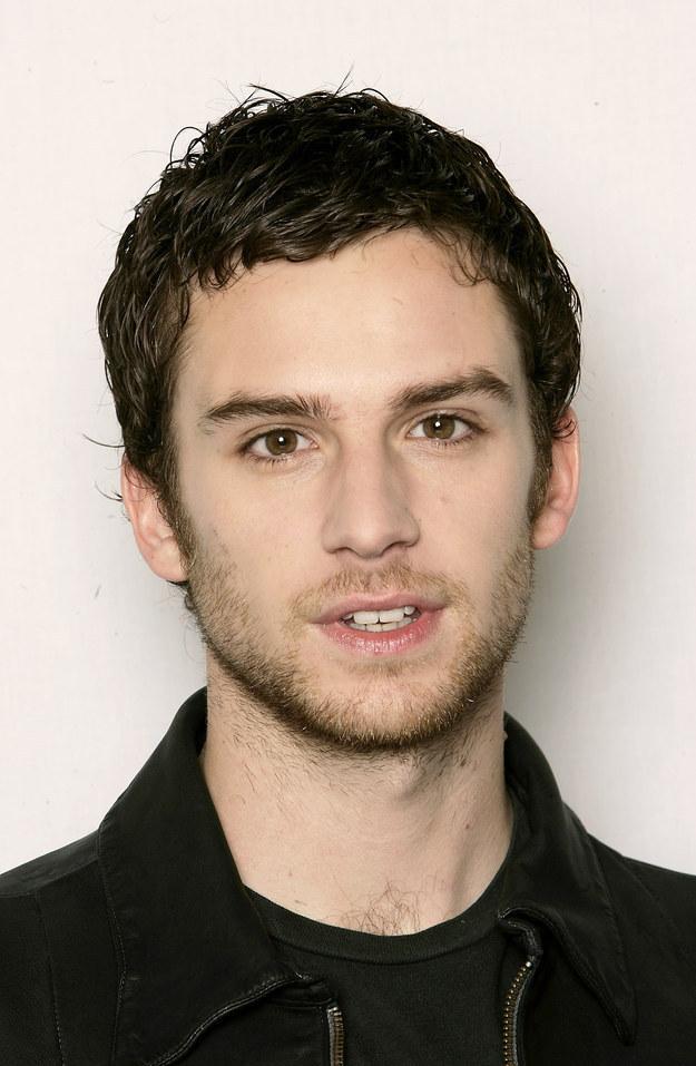 actor Guy Berryman large photo