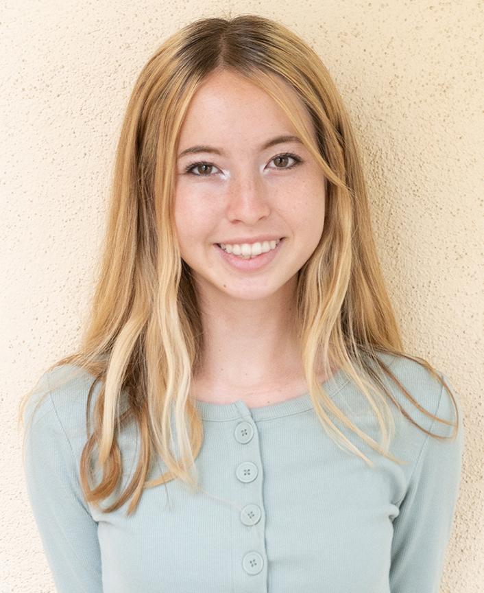 actor Rina Johnson large photo