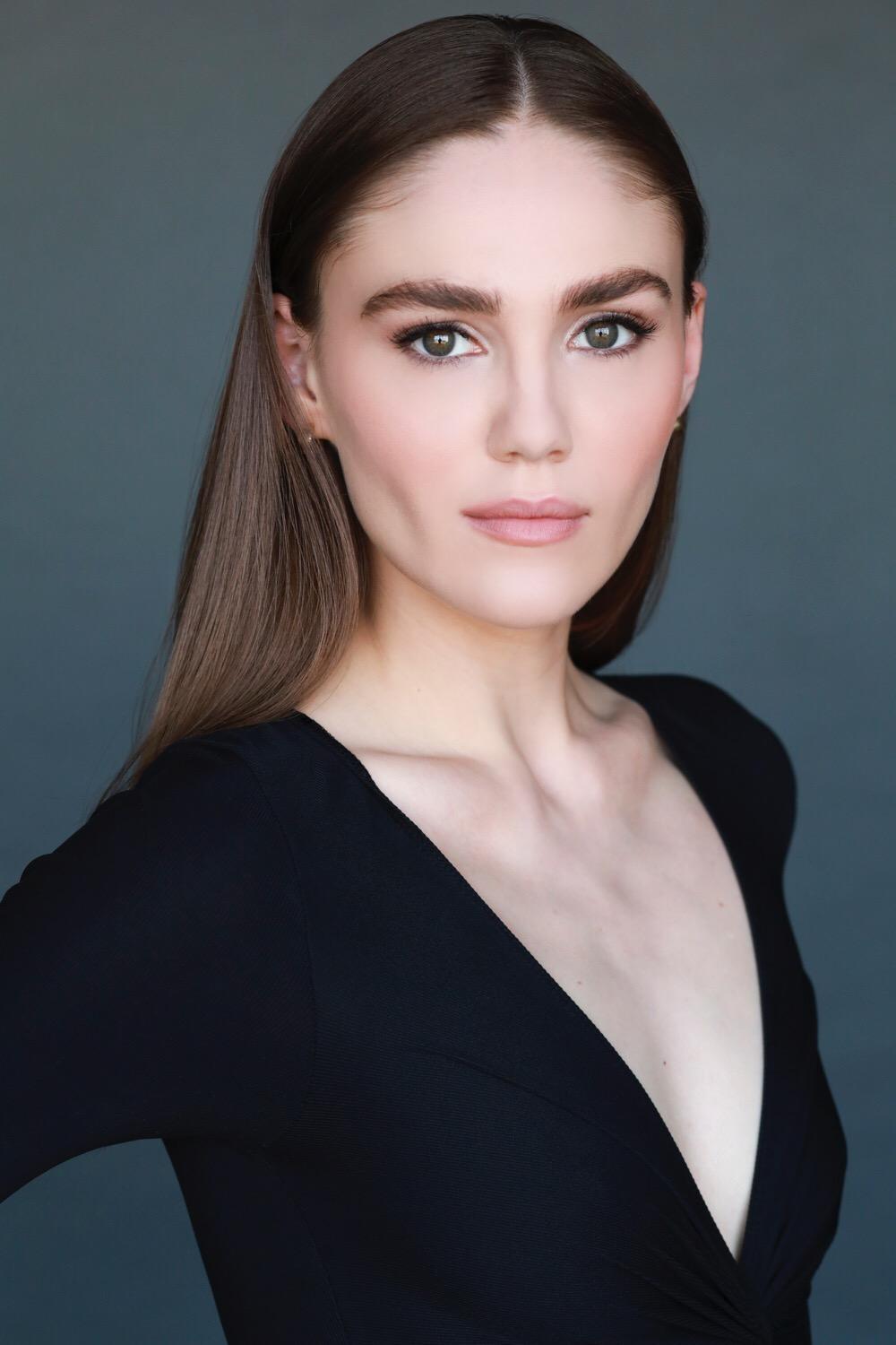 actor Stefanie Rons large photo