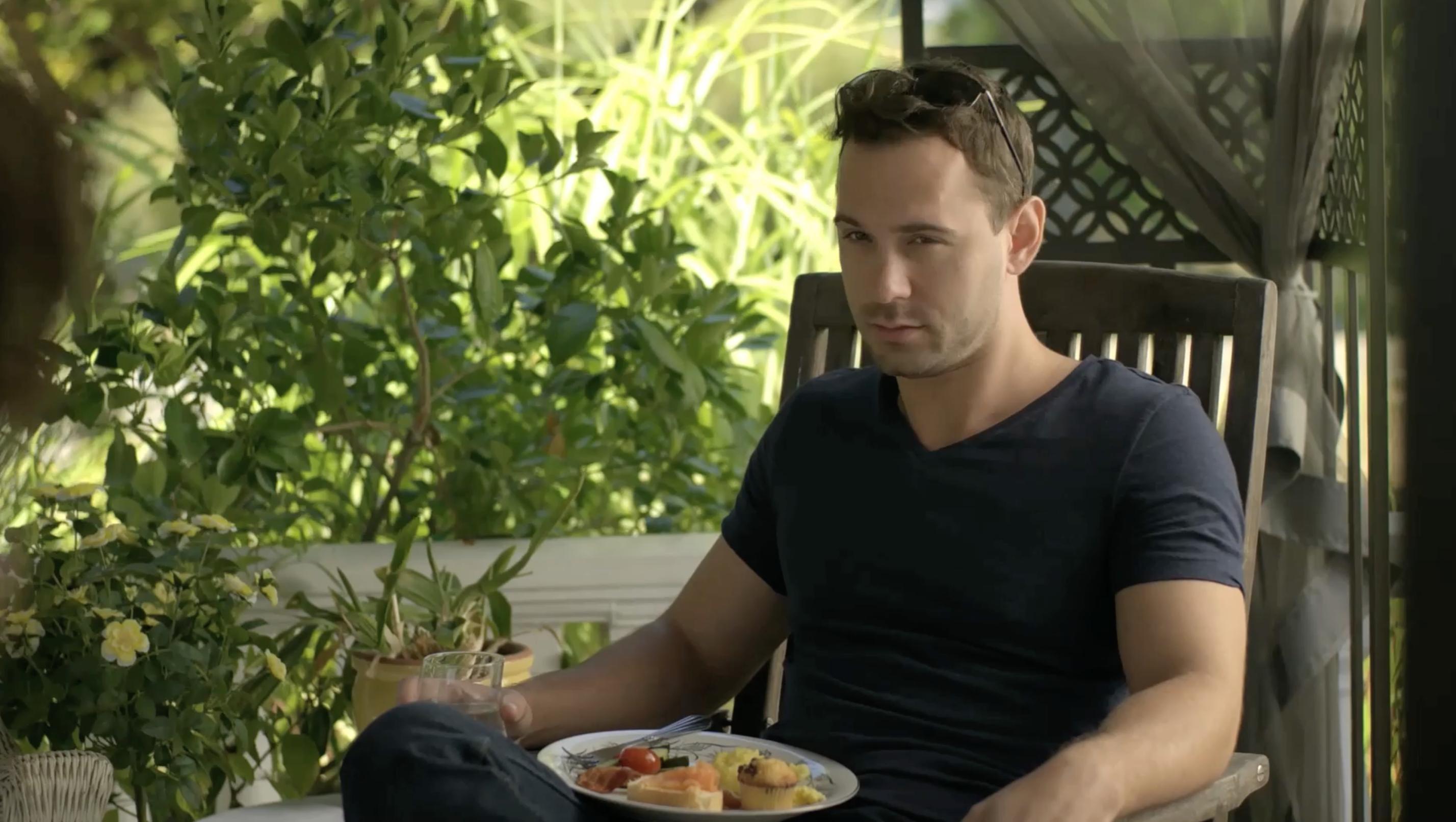 actor Johnathan Tchaikovsky large photo