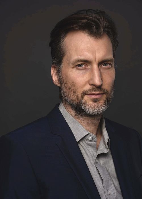 actor Scott Victor Nelson large photo