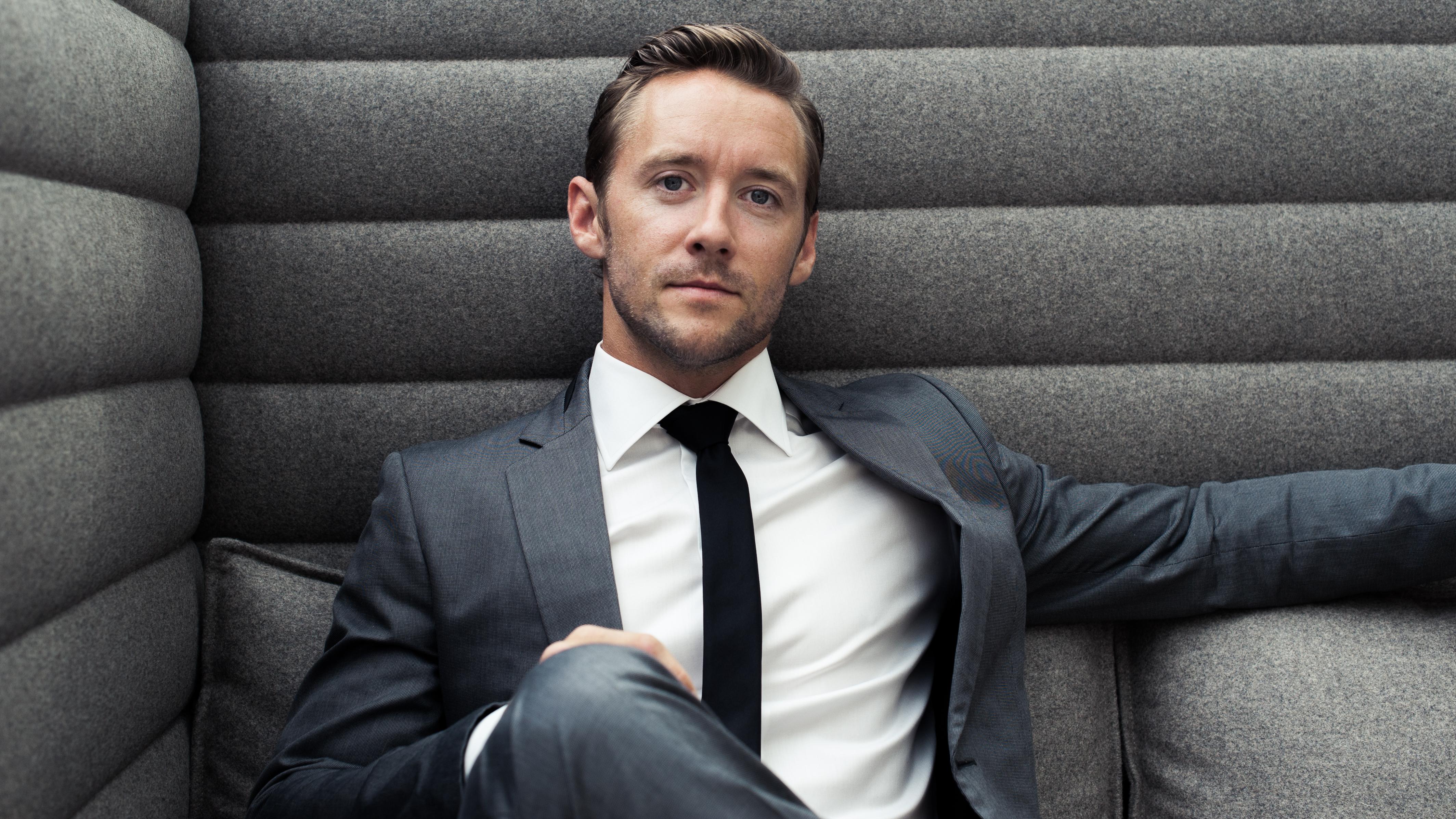 actor Thomas Gullestad large photo