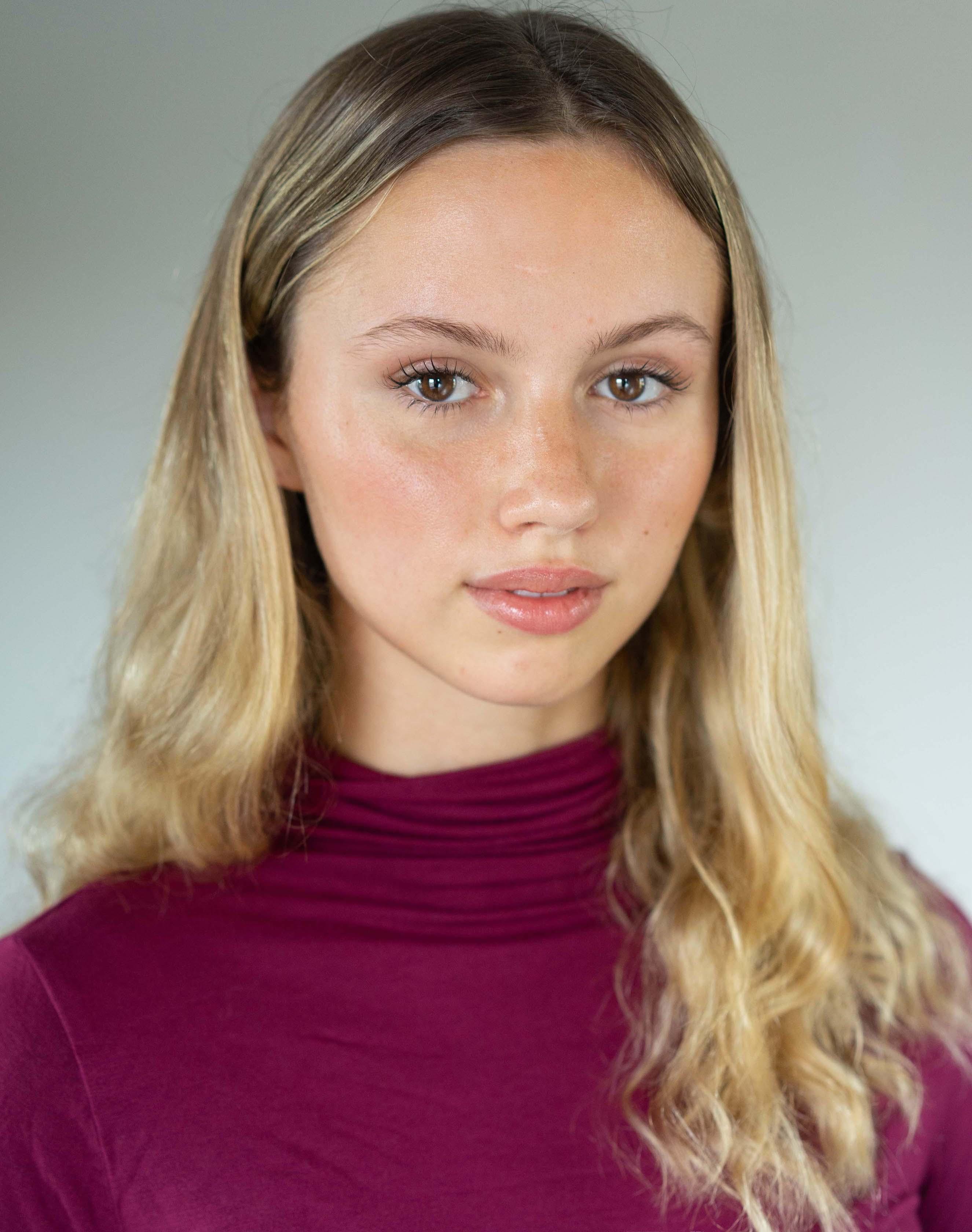 actor Cassidy Reichman large photo