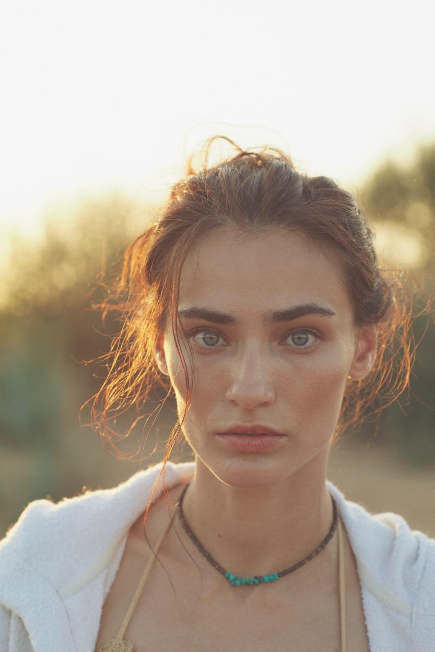 actor Saadet Aksoy large photo