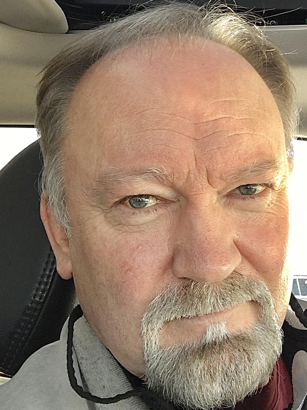 actor Verlyn Plowman large photo