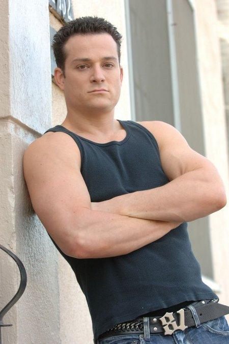 actor Josh Roman large photo