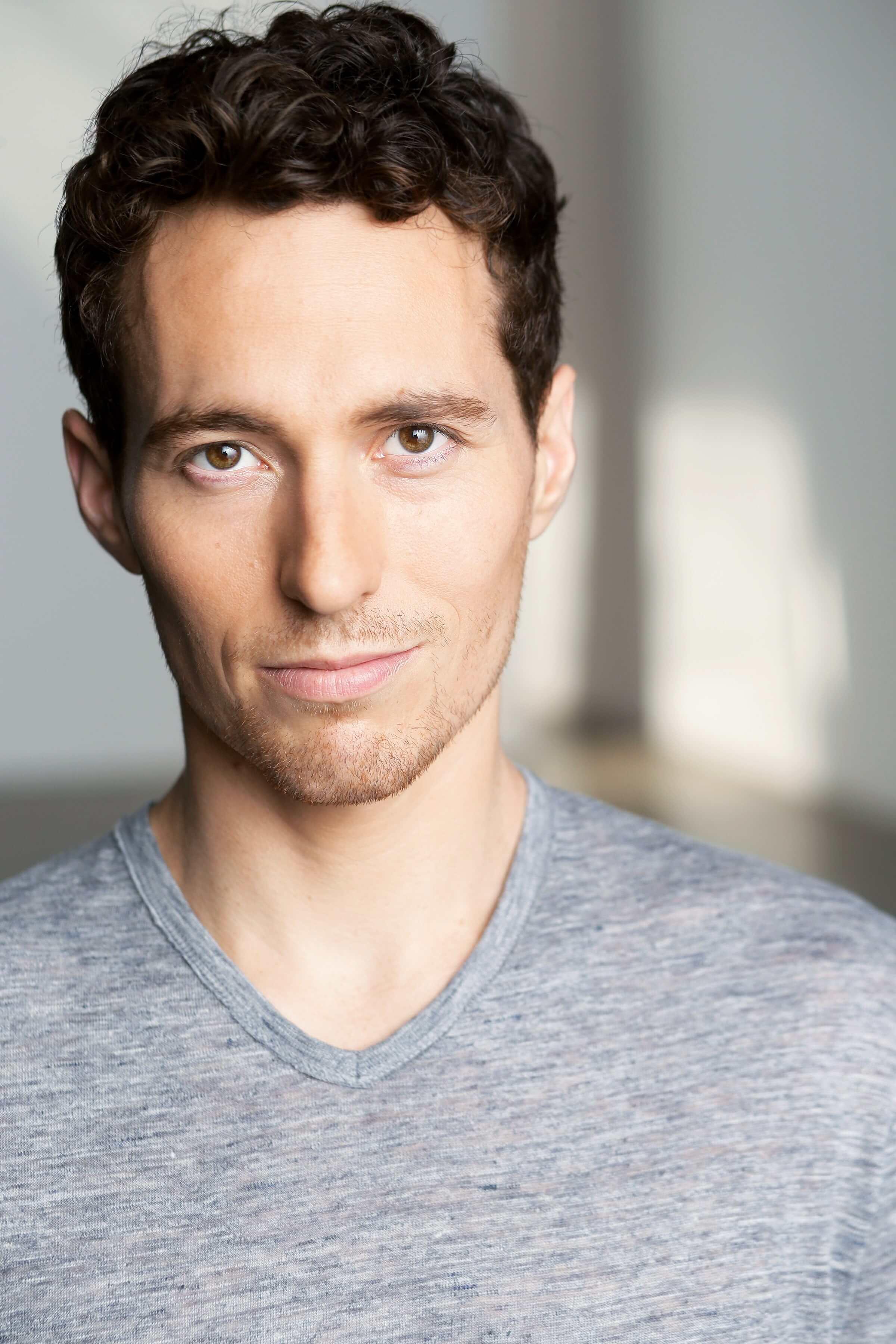 actor Wes Scarpias Gonzales large photo