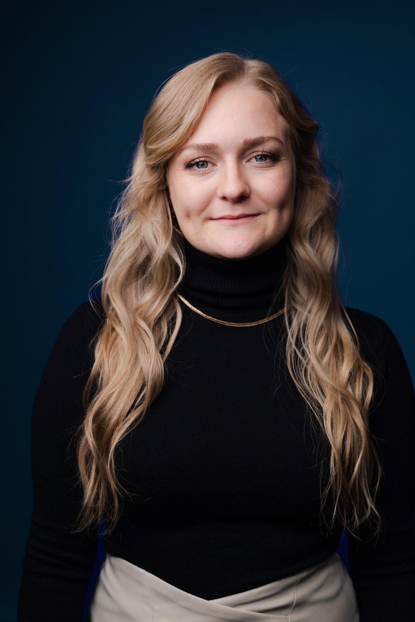 actor Zoe Fishpool large photo