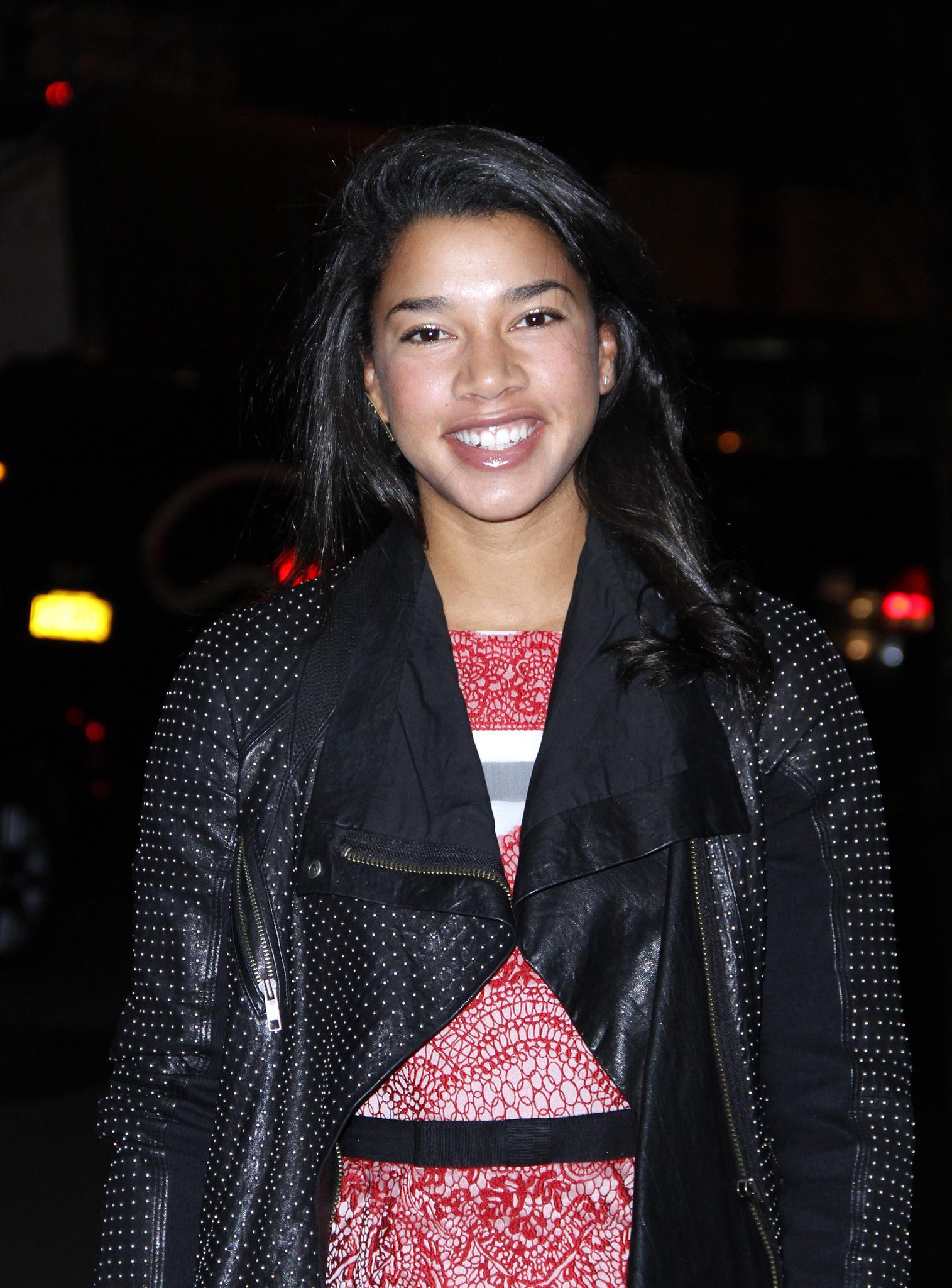 actor Hannah Bronfman large photo