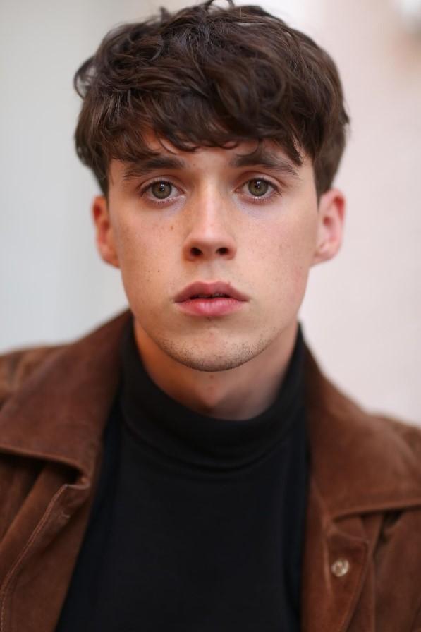 actor Alex Heath large photo