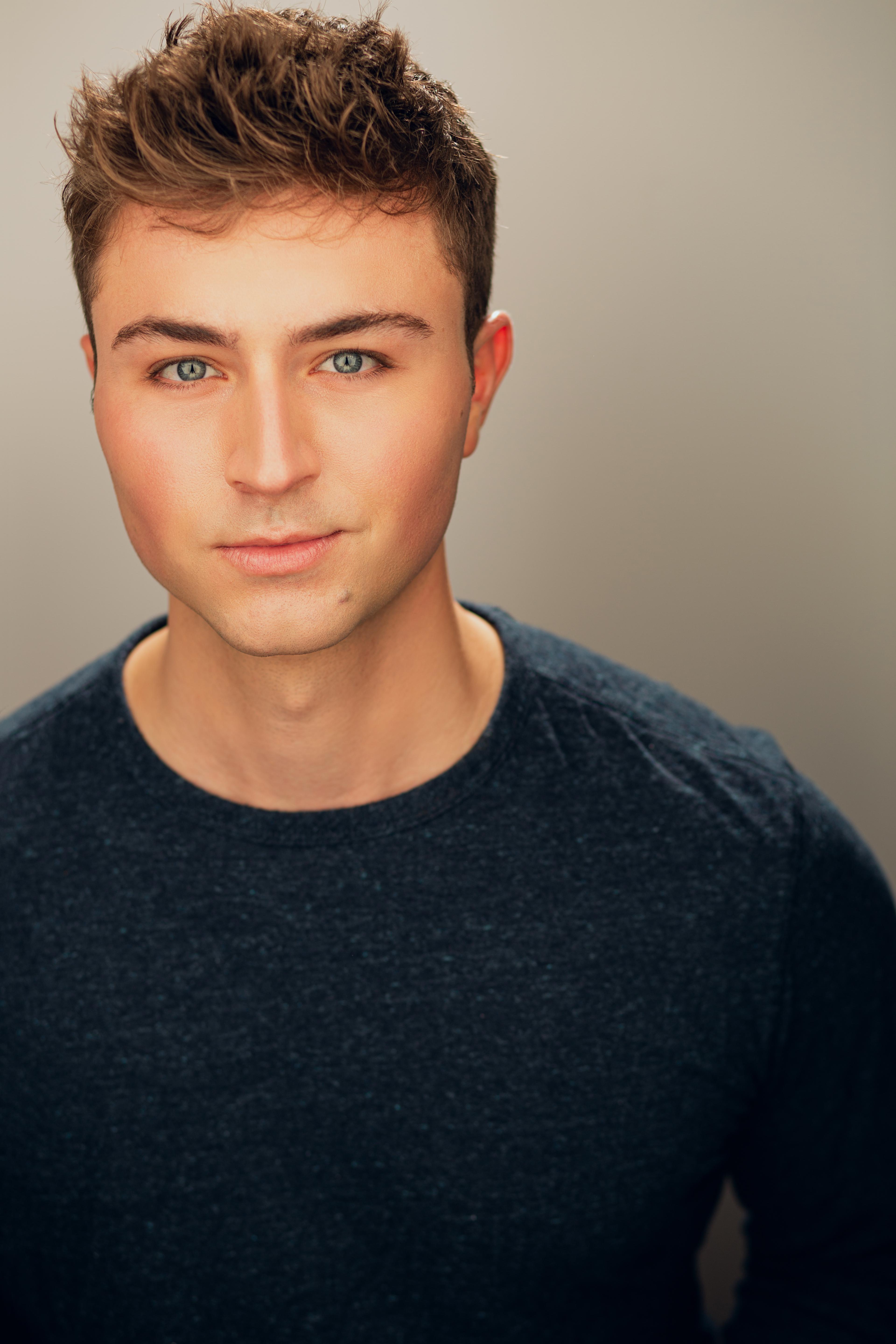 actor Phil Blevins large photo