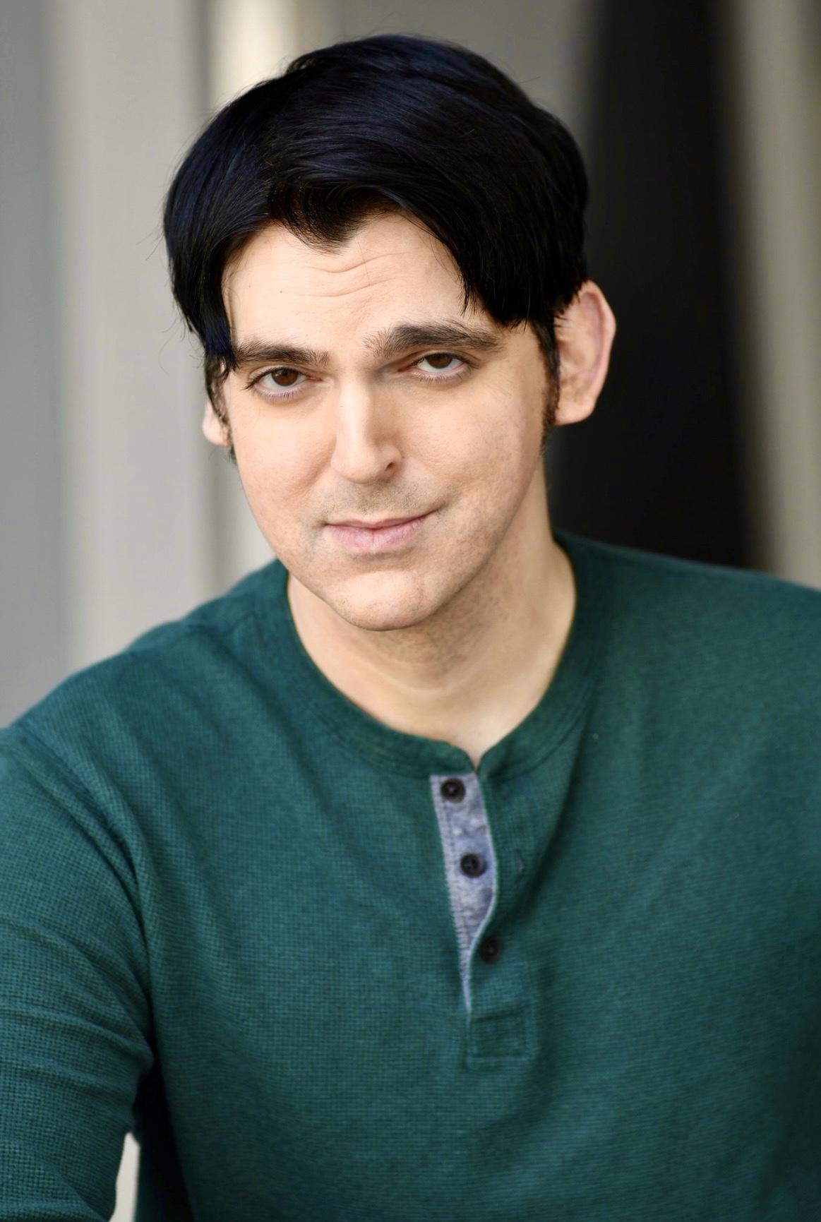 actor Evan King large photo