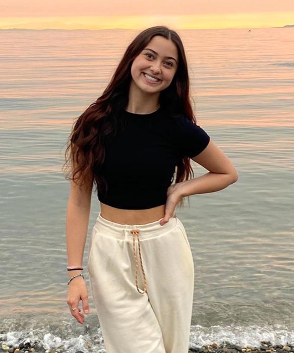 actor Kailia Posey large photo