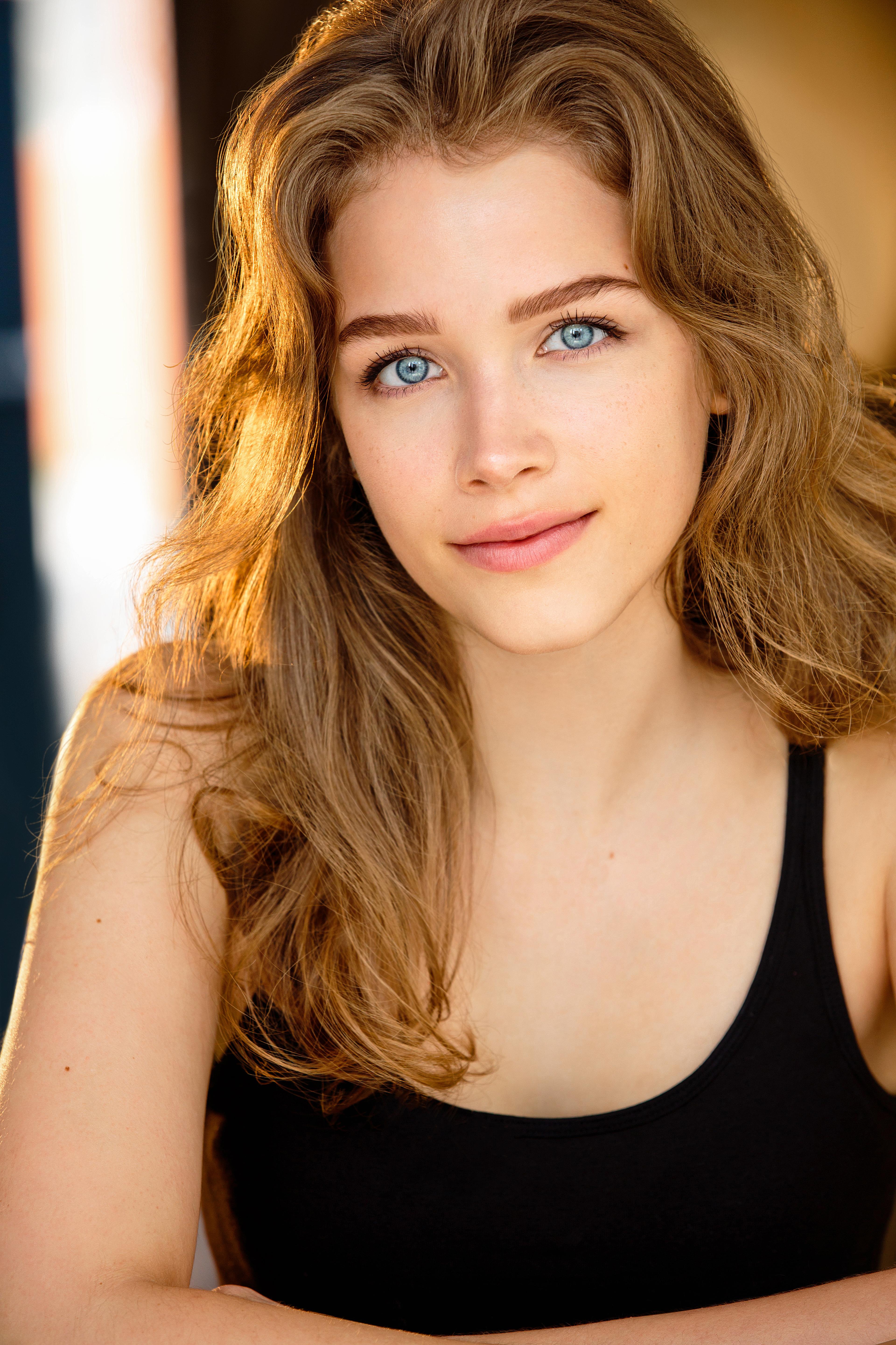 actor Jordan Hare large photo