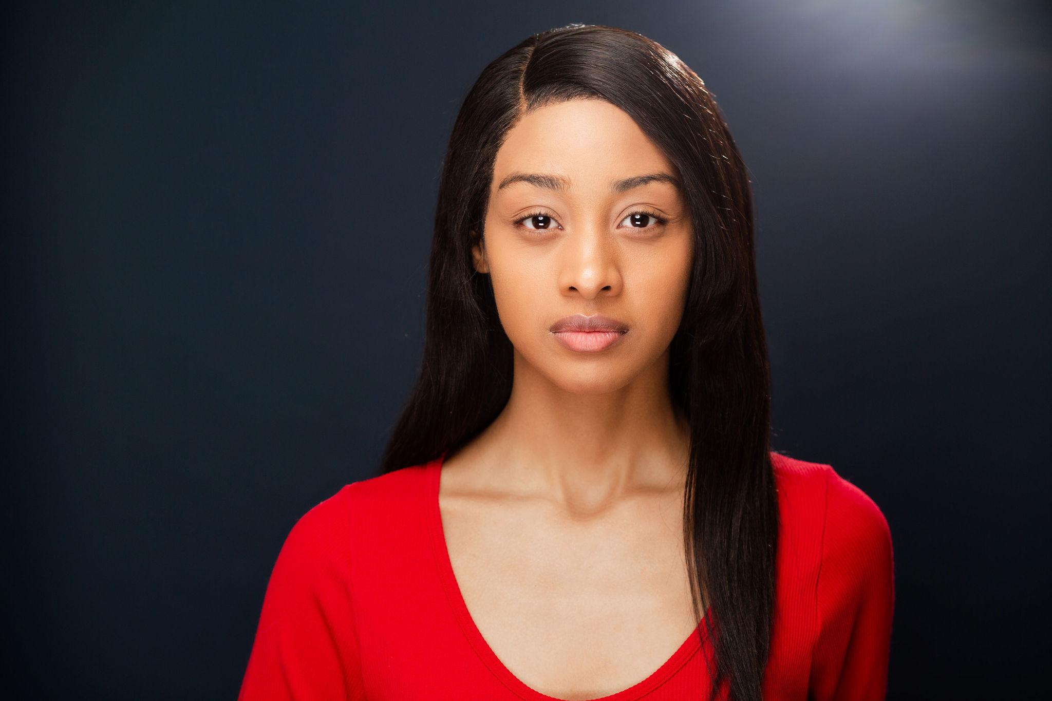 actor Nikki G. Hewitt large photo