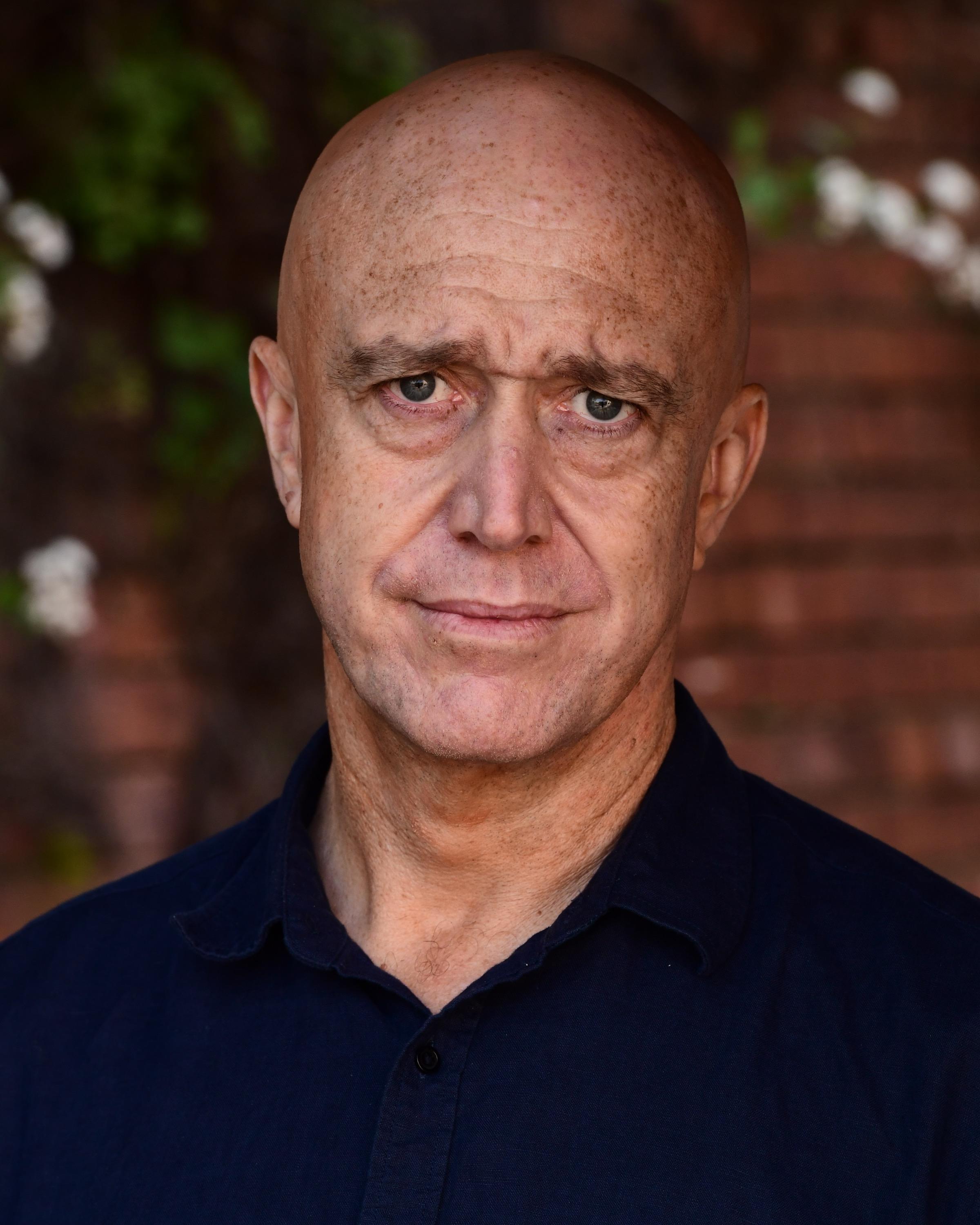 actor Alistair Bates large photo