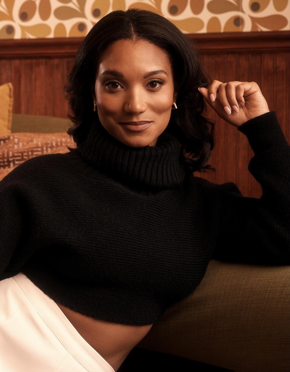 actor Mary Antonini large photo