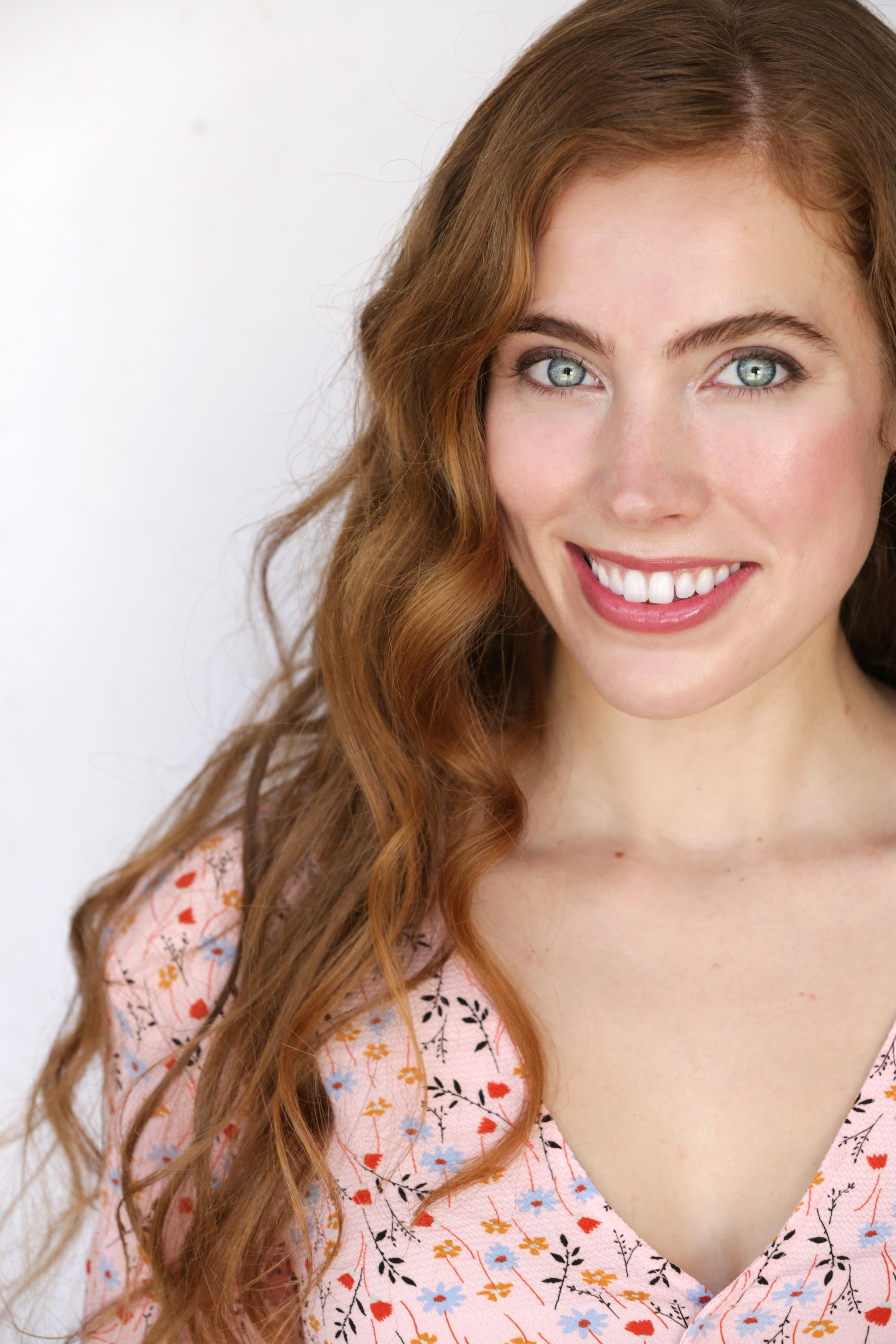 actor Alexia Dox large photo