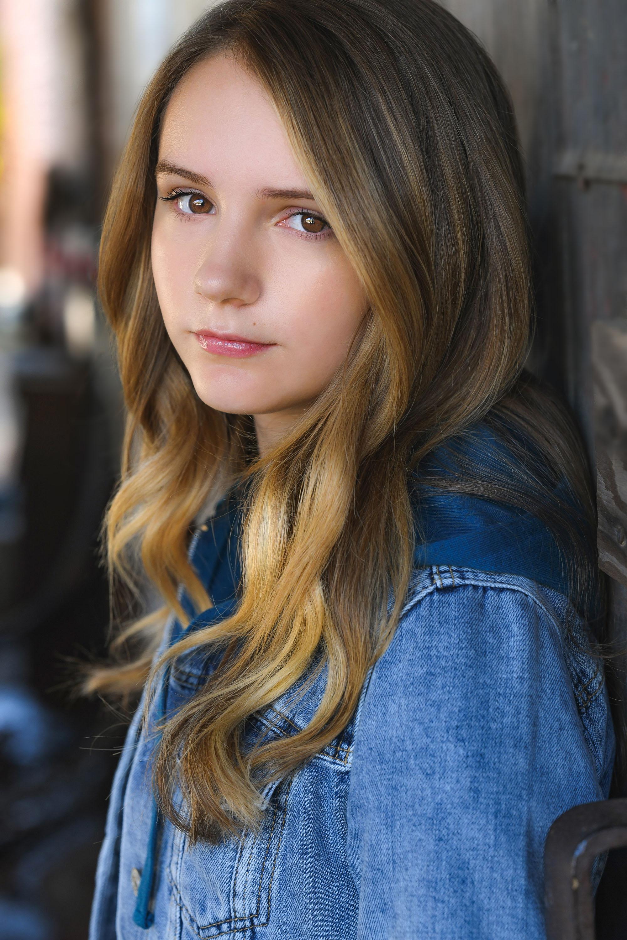 actor Andie Stanek large photo