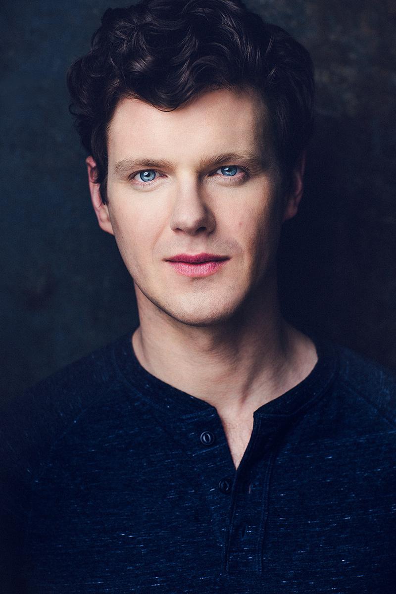 actor Peter Mark Kendall large photo