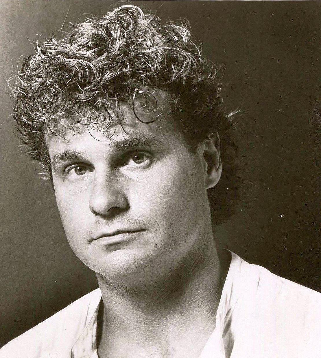 actor Wade Davis large photo