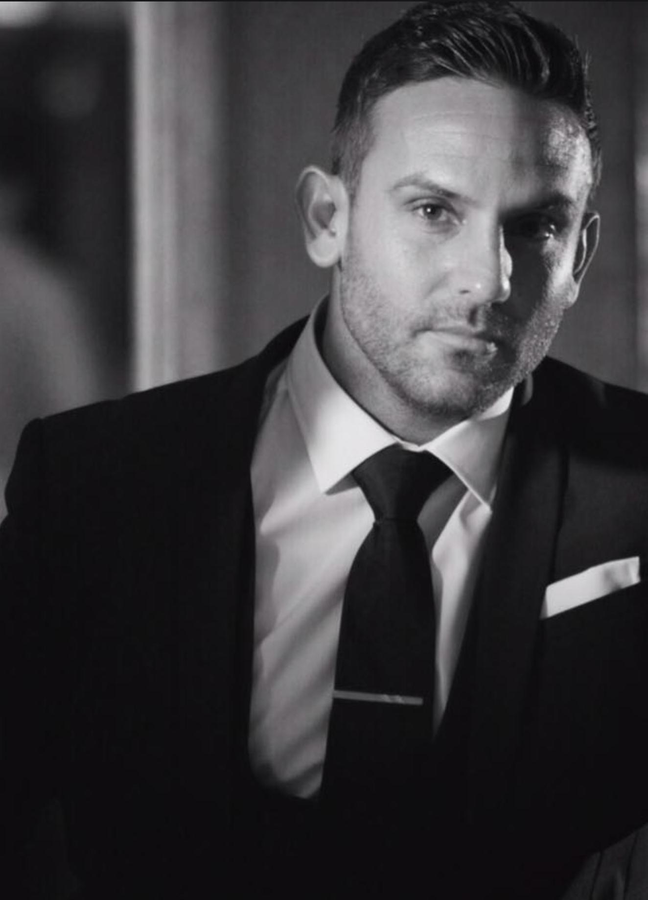 actor Adam Collins large photo