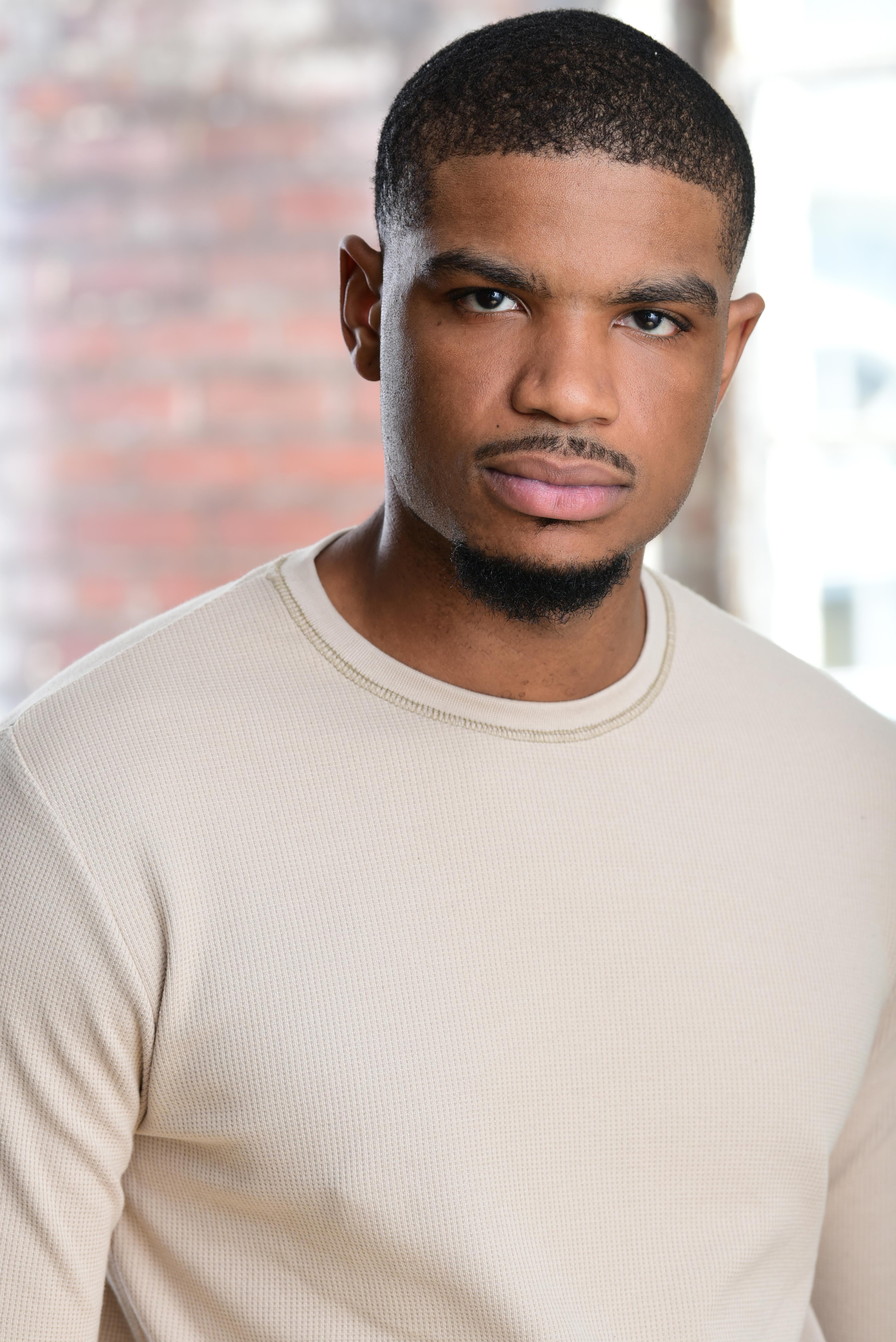 actor Iroko Anyogu large photo