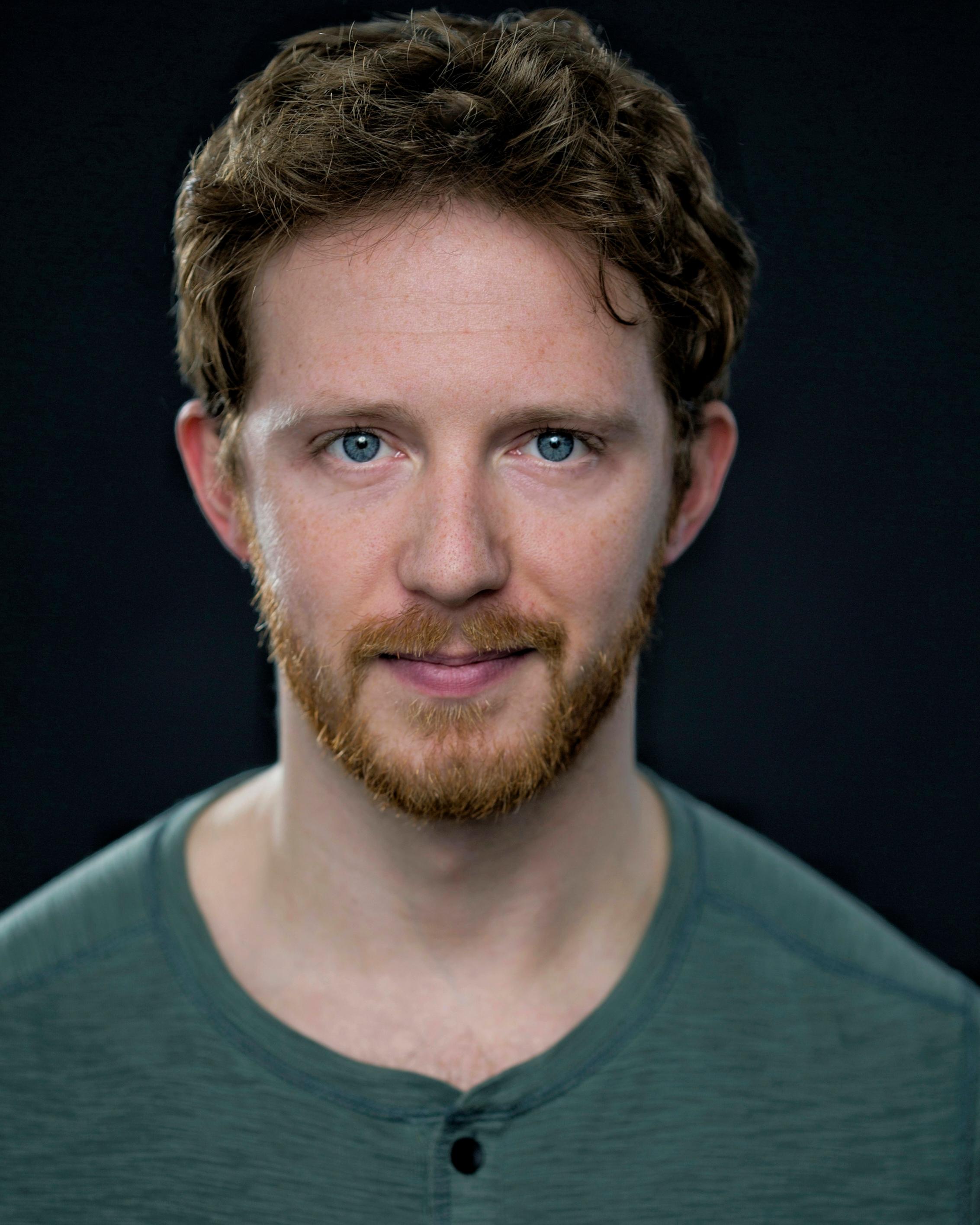 actor Colin MacDougall large photo