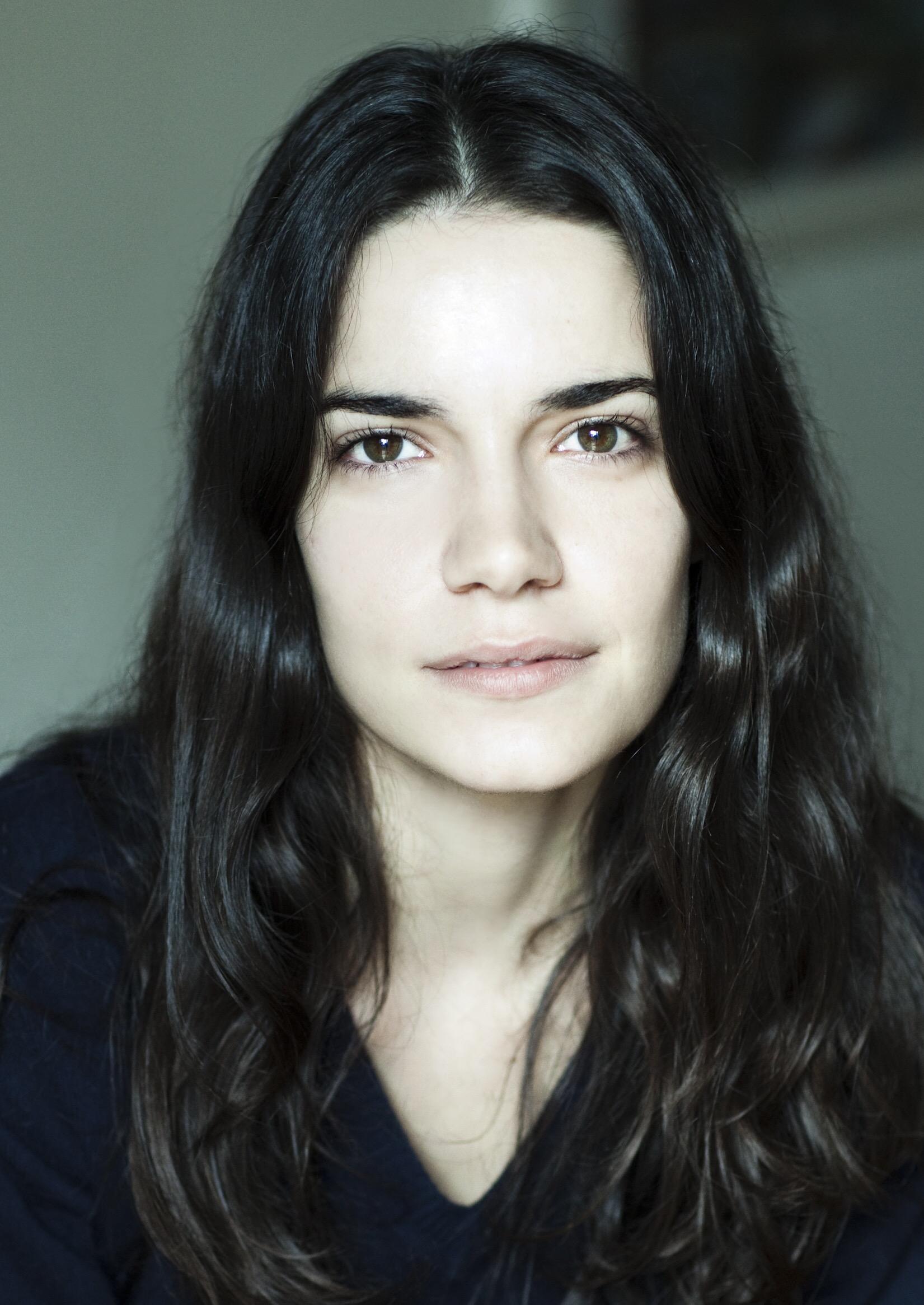 actor Danai Skiadi large photo