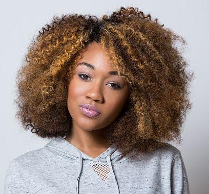 actor Yani Simone large photo