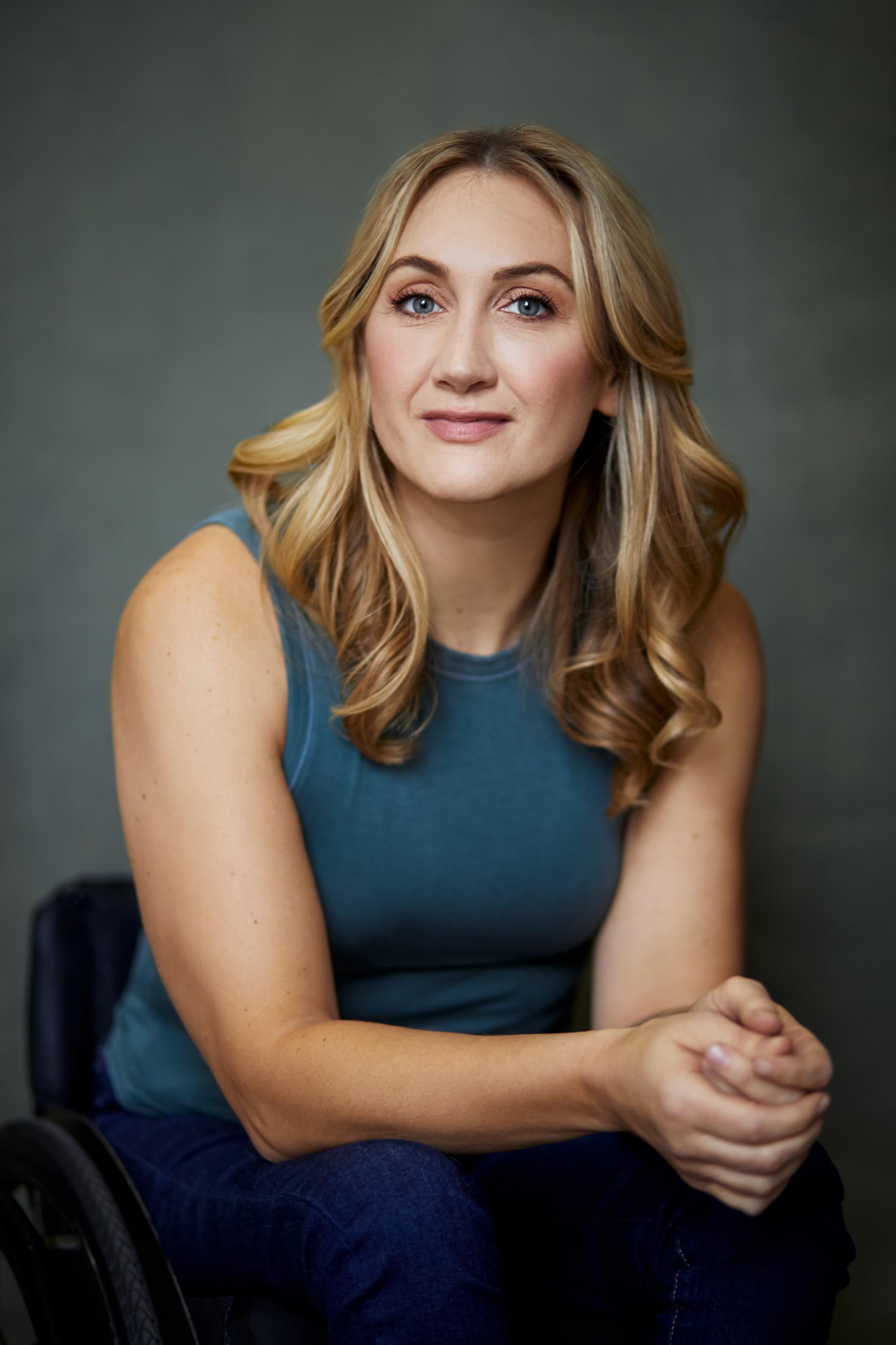 actor Teal Sherer large photo