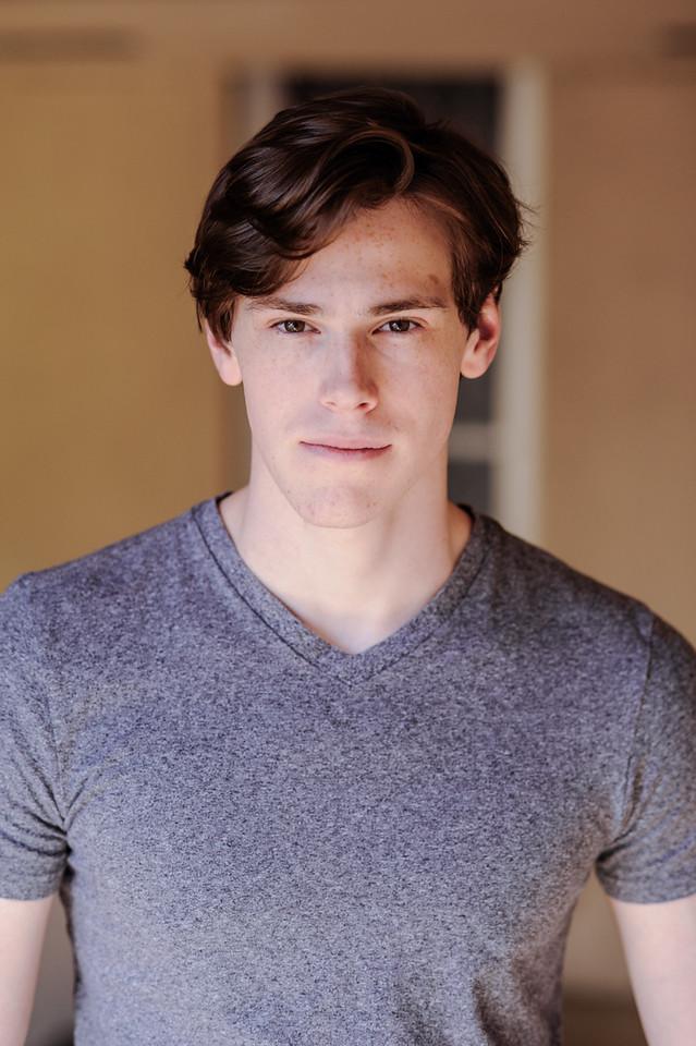 actor Jacob Leinbach large photo