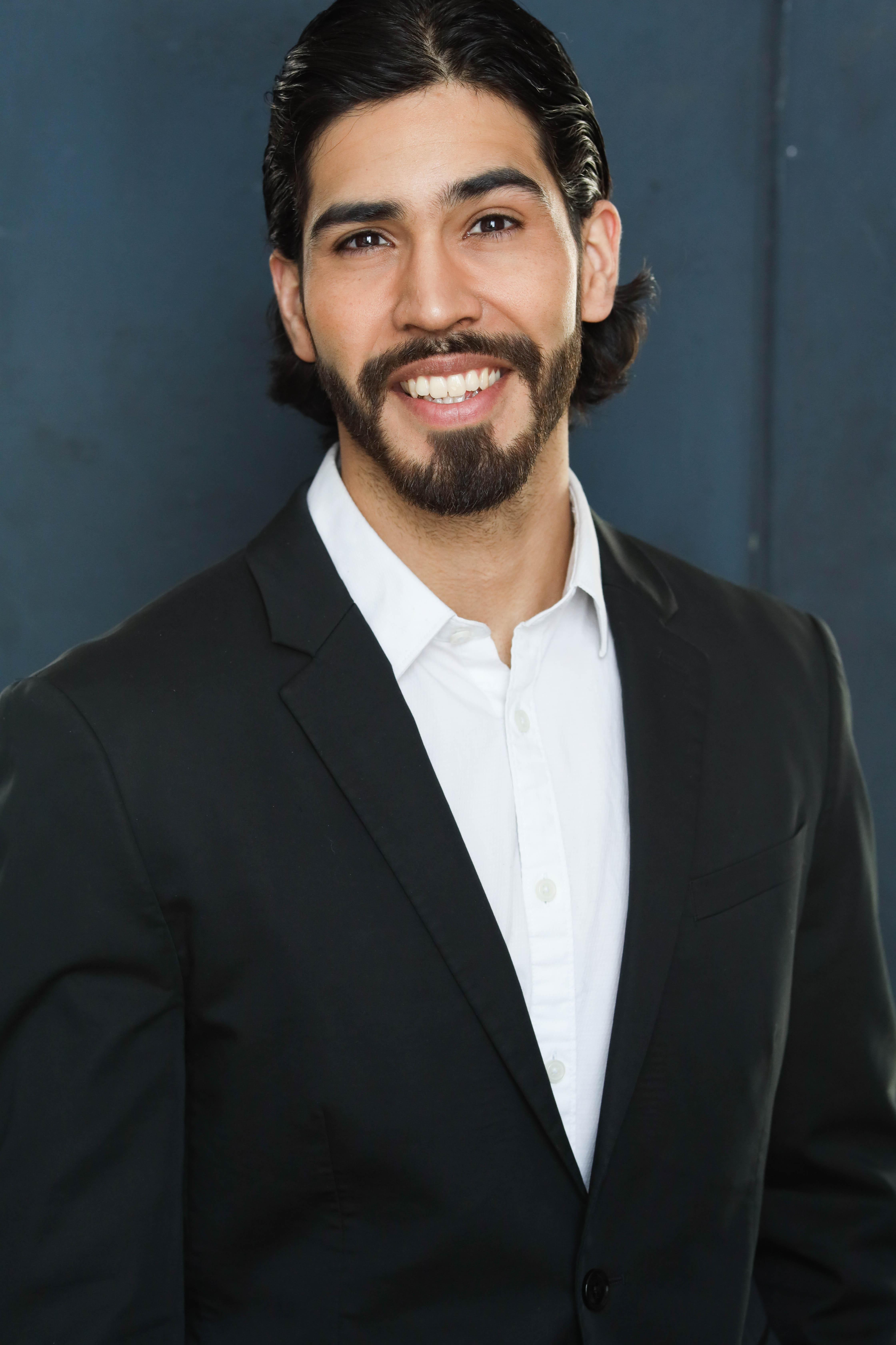 actor Julio Alexander large photo