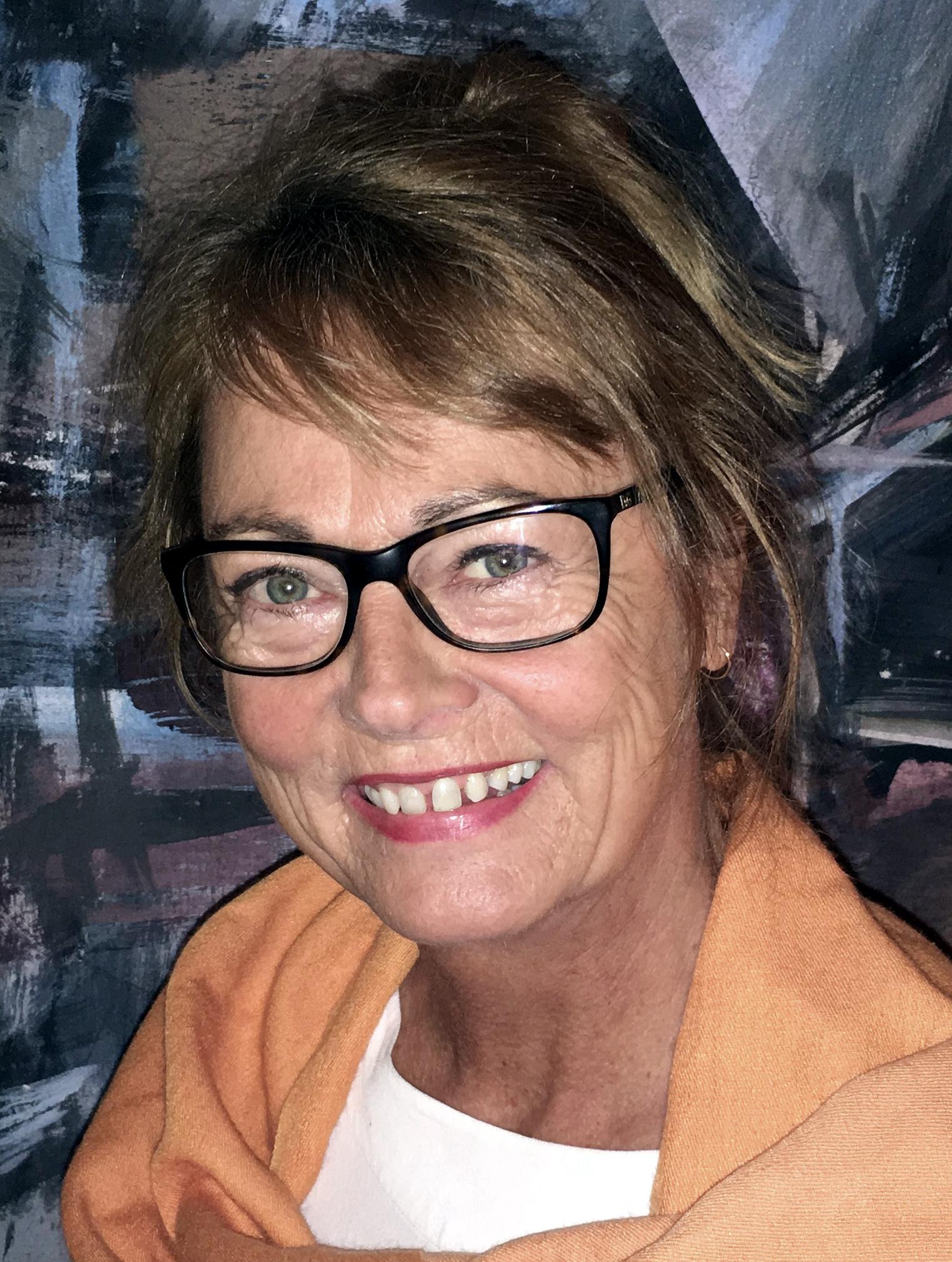 actor Minken Fosheim large photo