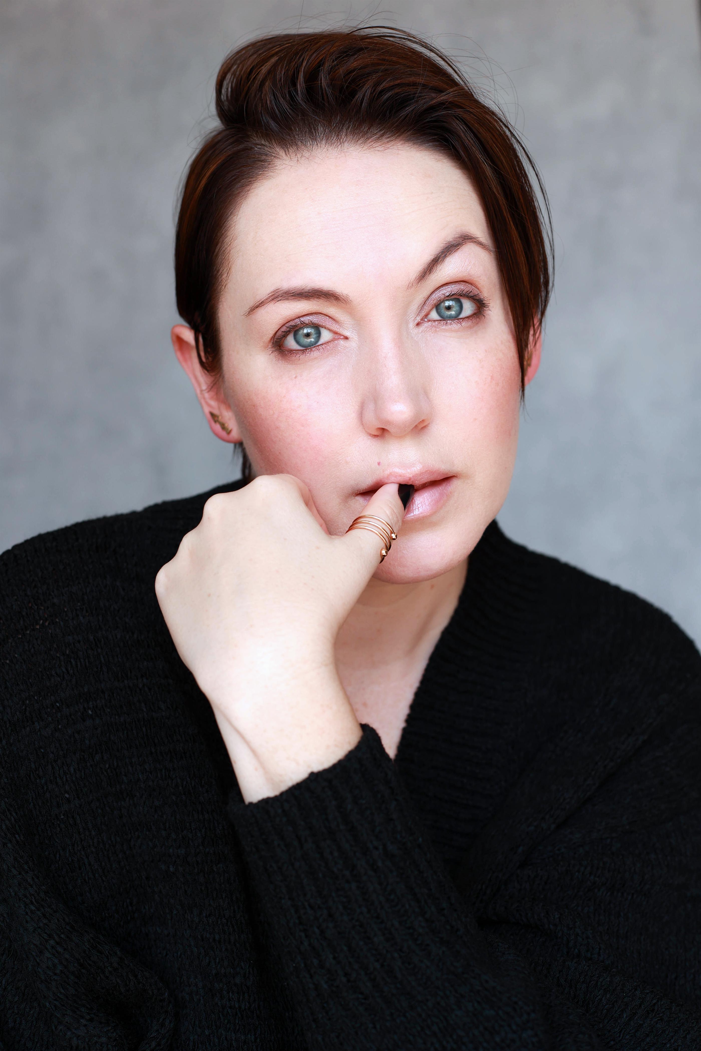 actor Kimberlee Peterson large photo