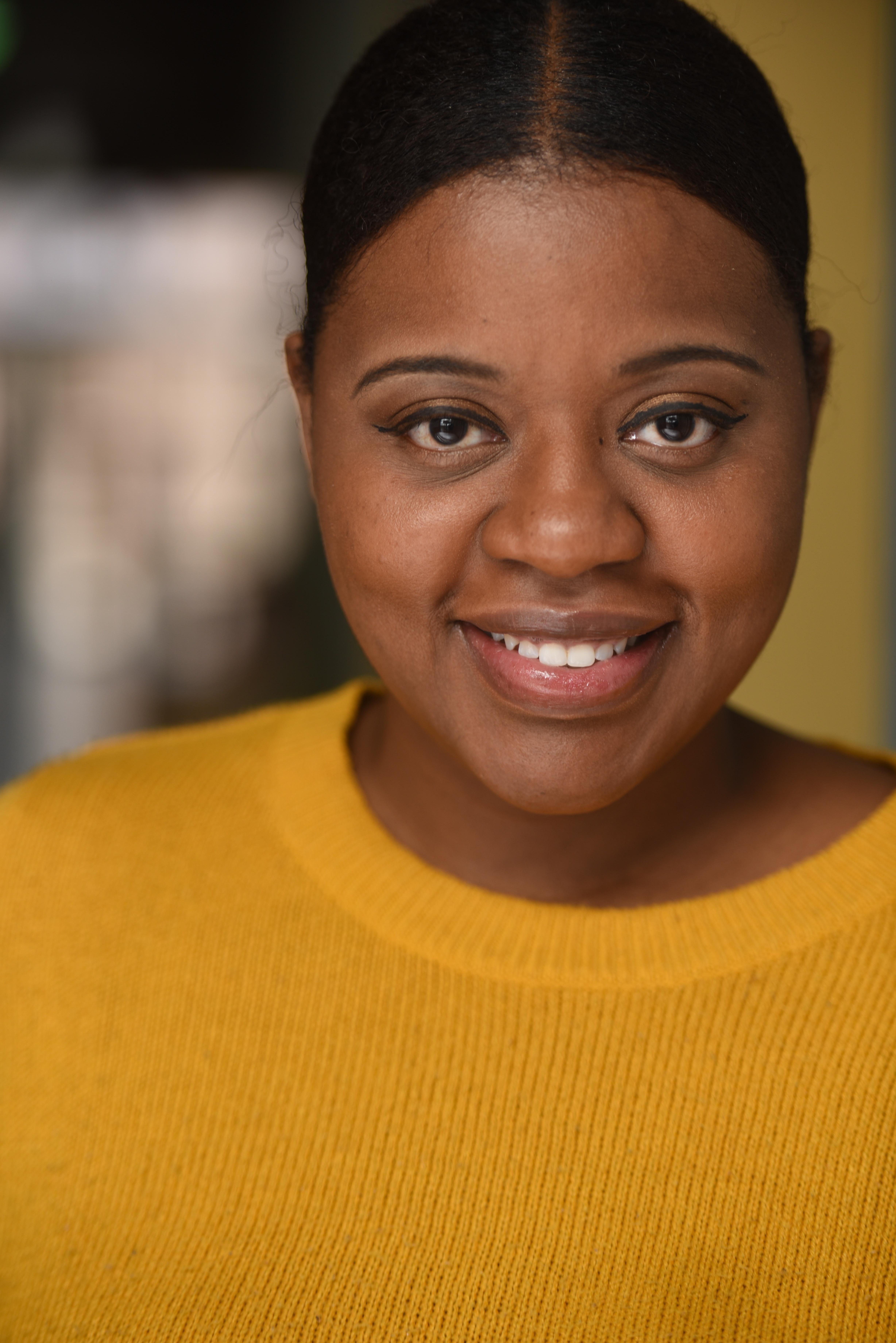 actor Caroline E. Grant large photo