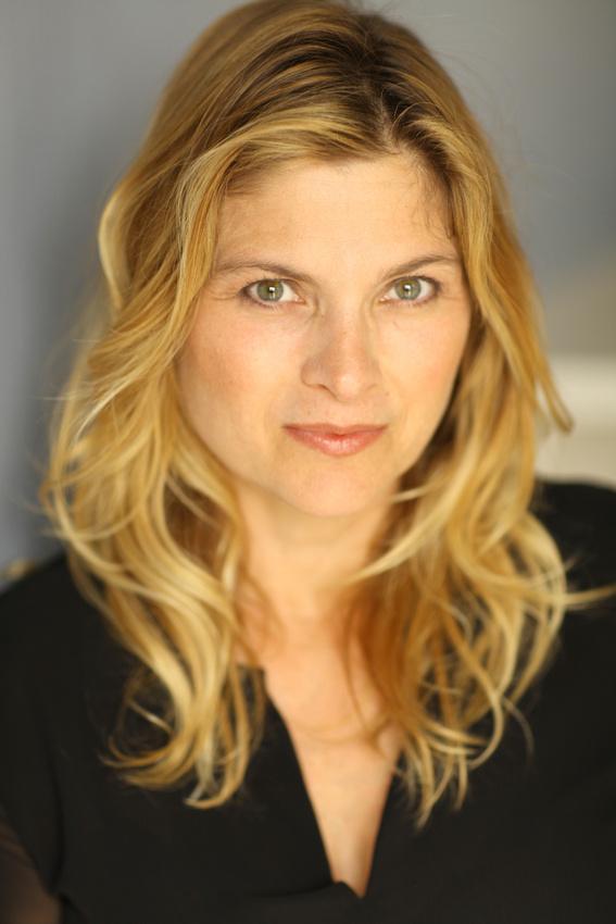 actor Alicia Davis Johnson large photo