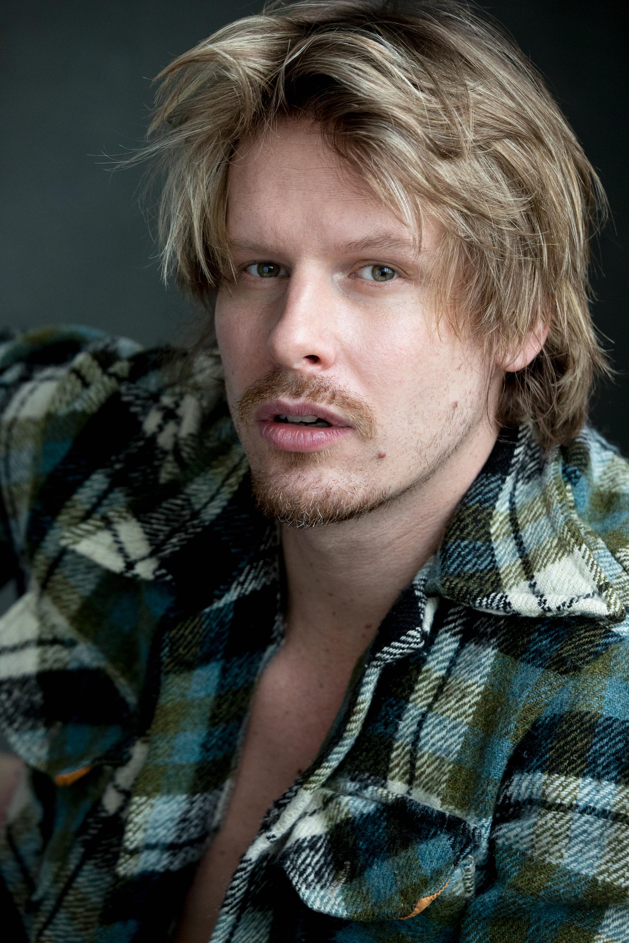 actor Michael Lipka large photo